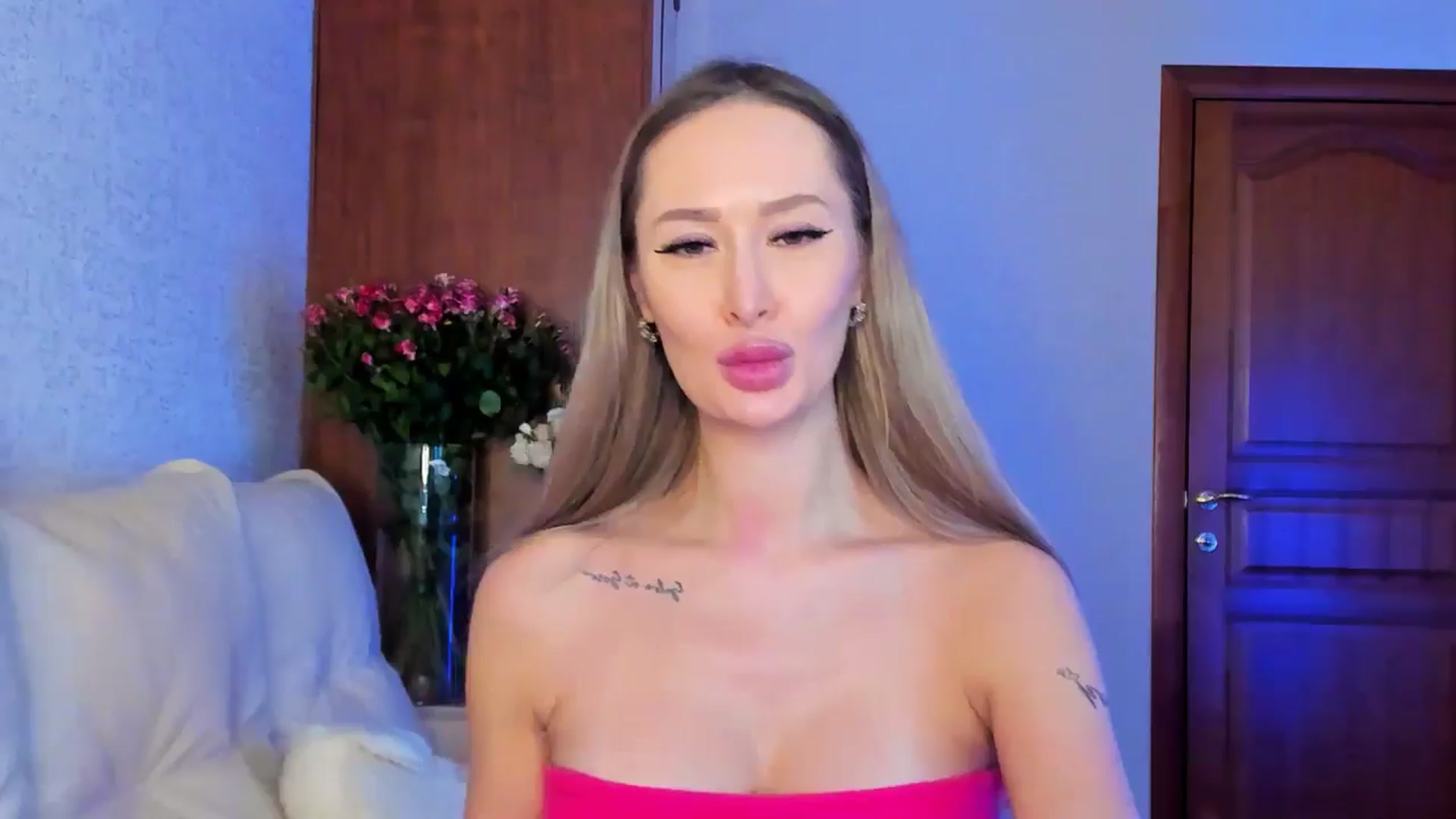 Gallery image thumbnail from MarySweety_'s myfreecams stream on, 01/14/2025, 07:21 image 6 of 20
