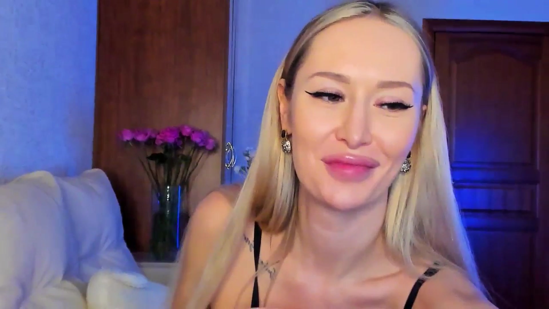 Gallery image thumbnail from MarySweety_'s myfreecams stream on, 01/21/2025, 07:16 image 15 of 20
