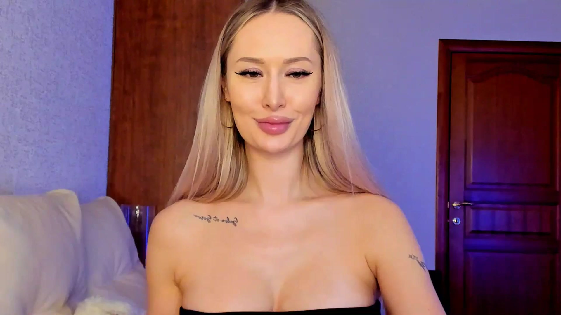 Gallery image thumbnail from MarySweety_'s myfreecams stream on, 03/09/2025, 04:48 image 11 of 20