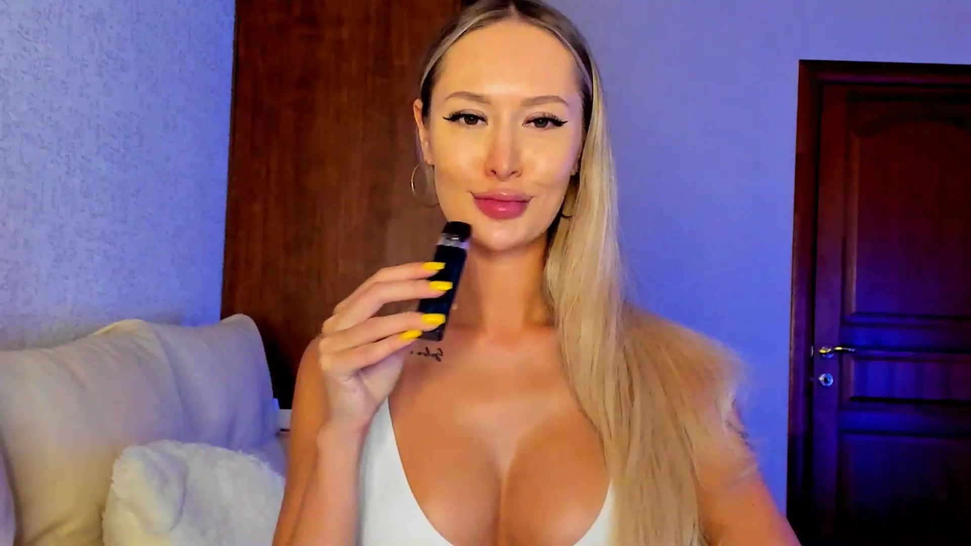 Gallery image thumbnail from MarySweety_'s myfreecams stream on, 04/13/2025, 05:40 image 19 of 20