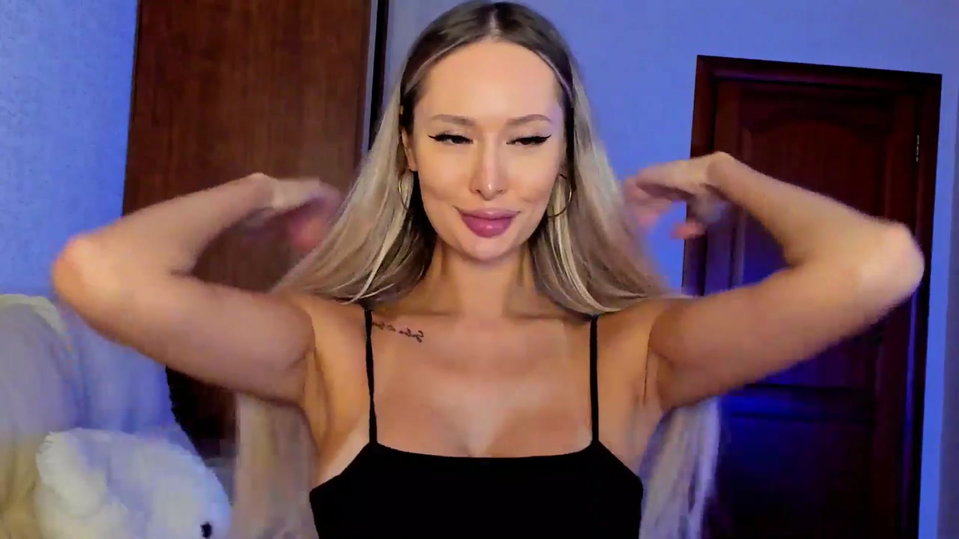 Gallery image thumbnail from MarySweety_'s myfreecams stream on, 04/23/2025, 04:20 image 12 of 20