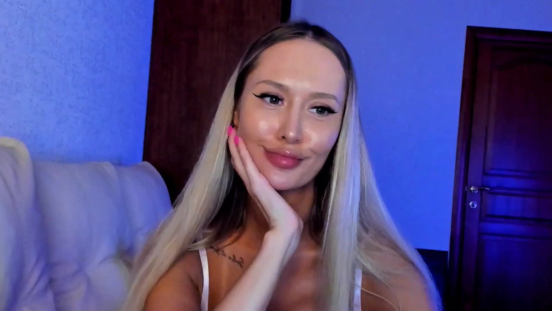 Gallery image thumbnail from MarySweety_'s myfreecams stream on, 07/06/2025, 07:08 image 12 of 20