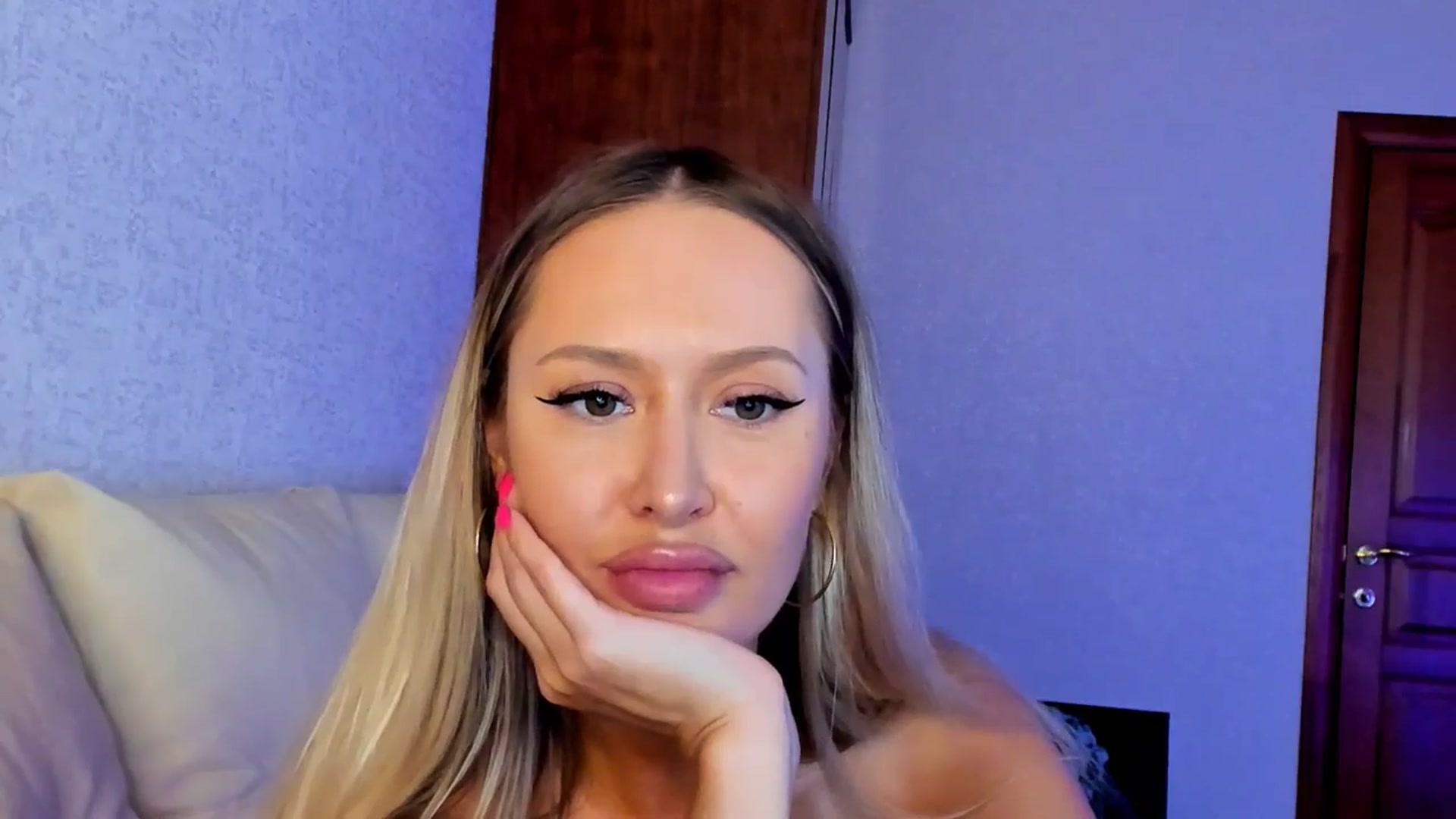 Gallery image thumbnail from MarySweety_'s myfreecams stream on, 07/21/2025, 07:24 image 19 of 20