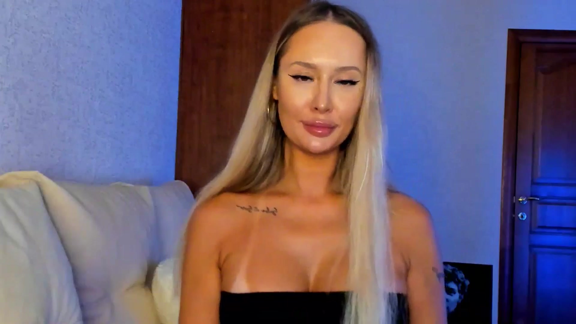 Gallery image thumbnail from MarySweety_'s myfreecams stream on, 08/17/2025, 06:00 image 4 of 20