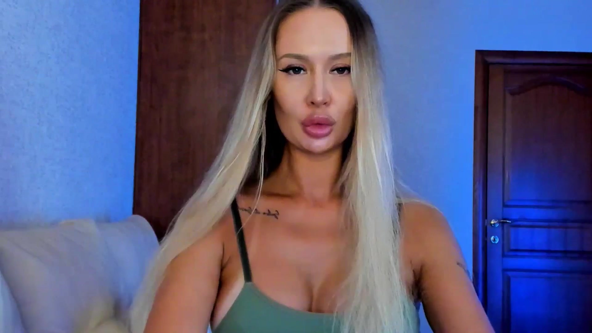 Gallery image thumbnail from MarySweety_'s myfreecams stream on, 08/28/2025, 04:04 image 2 of 20