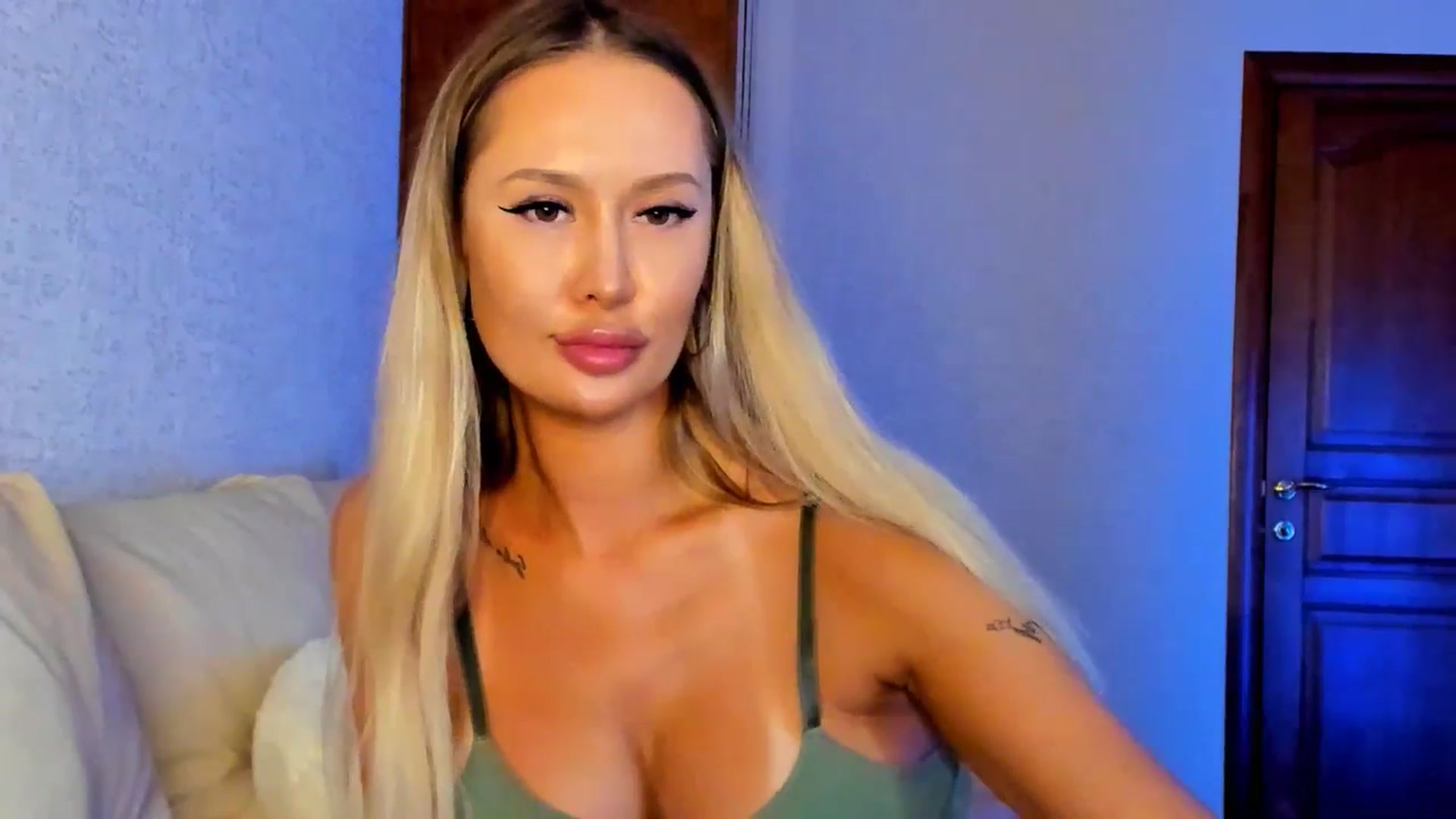 Gallery image thumbnail from MarySweety_'s myfreecams stream on, 08/28/2025, 05:50 image 12 of 20