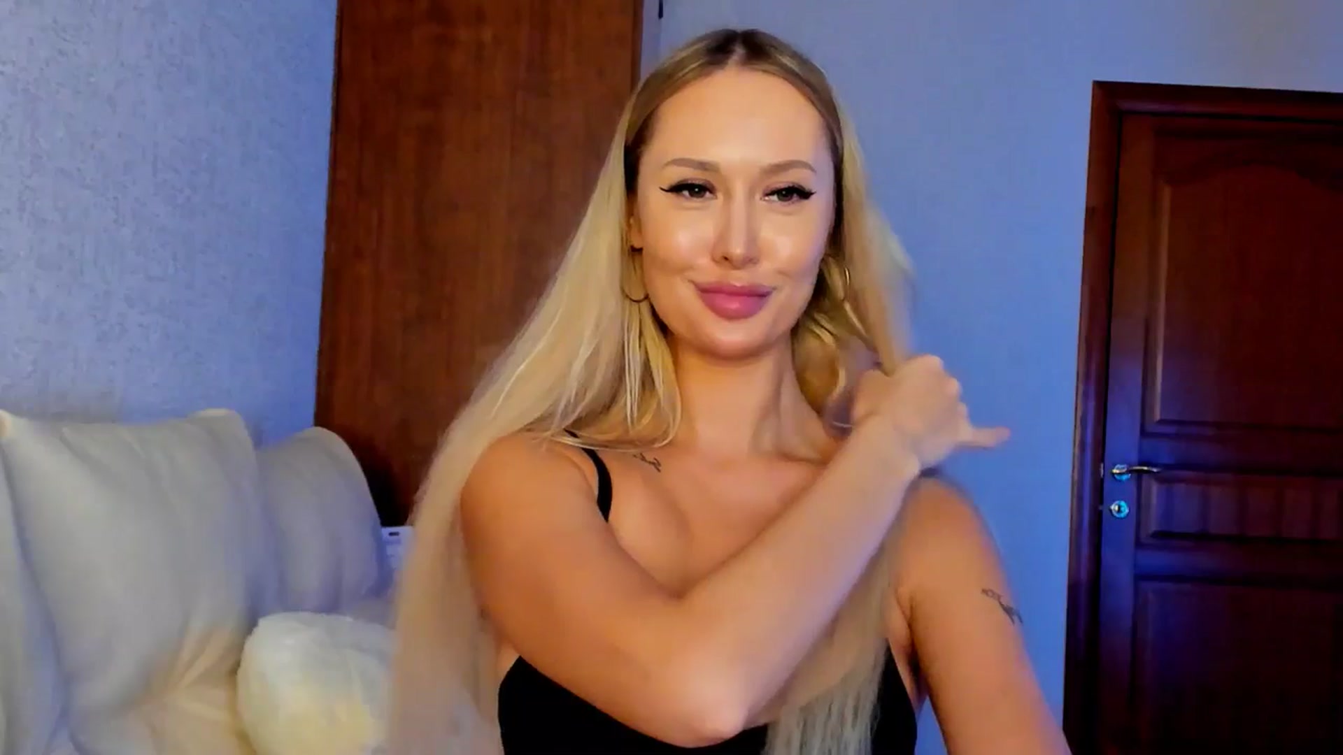 Gallery image thumbnail from MarySweety_'s myfreecams stream on, 10/24/2025, 05:10 image 10 of 20