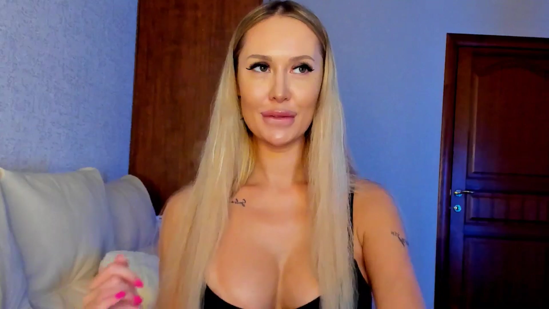 Gallery image thumbnail from MarySweety_'s myfreecams stream on, 10/24/2025, 05:10 image 11 of 20