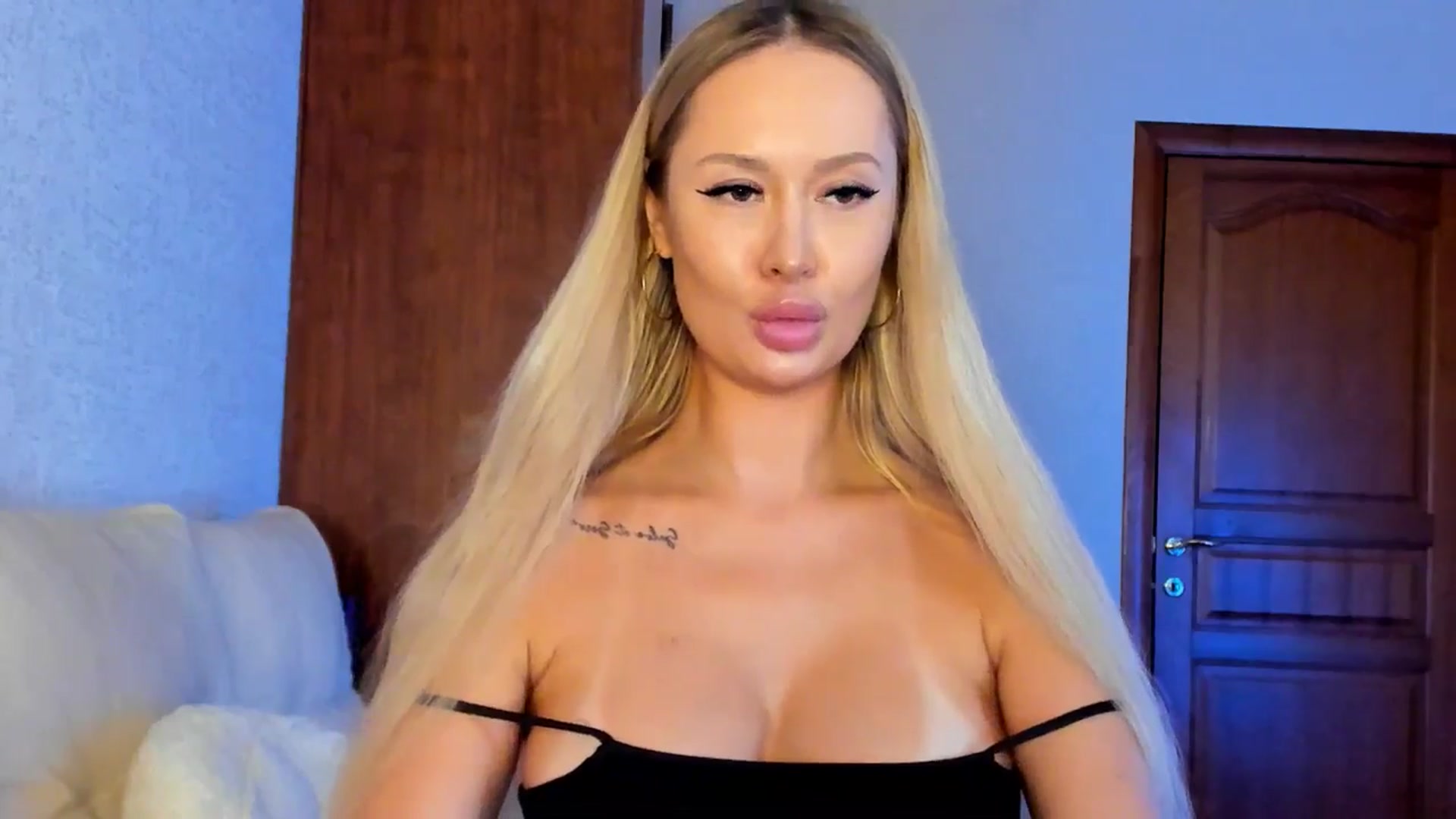 Gallery image thumbnail from MarySweety_'s myfreecams stream on, 11/06/2025, 05:27 image 20 of 20