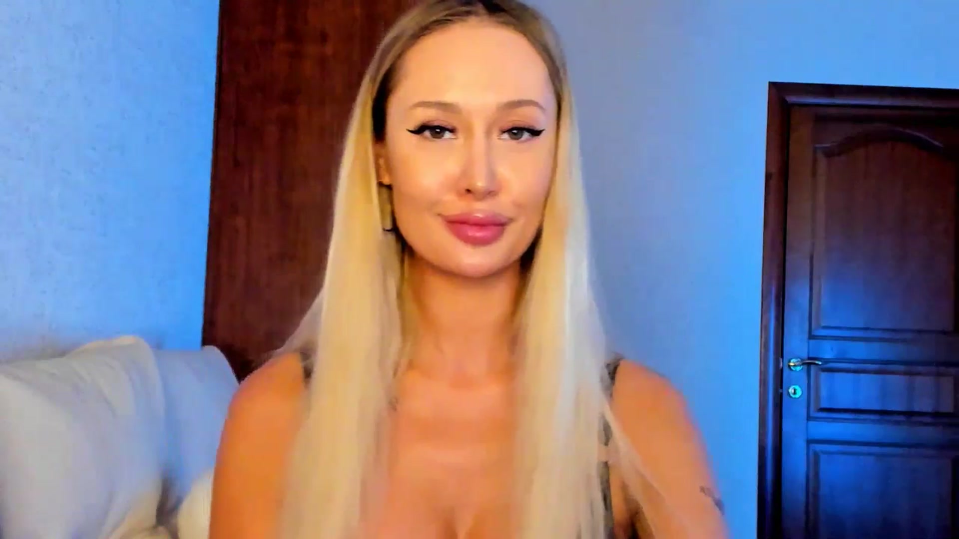 Gallery image thumbnail from MarySweety_'s myfreecams stream on, 12/11/2025, 07:11 image 2 of 20
