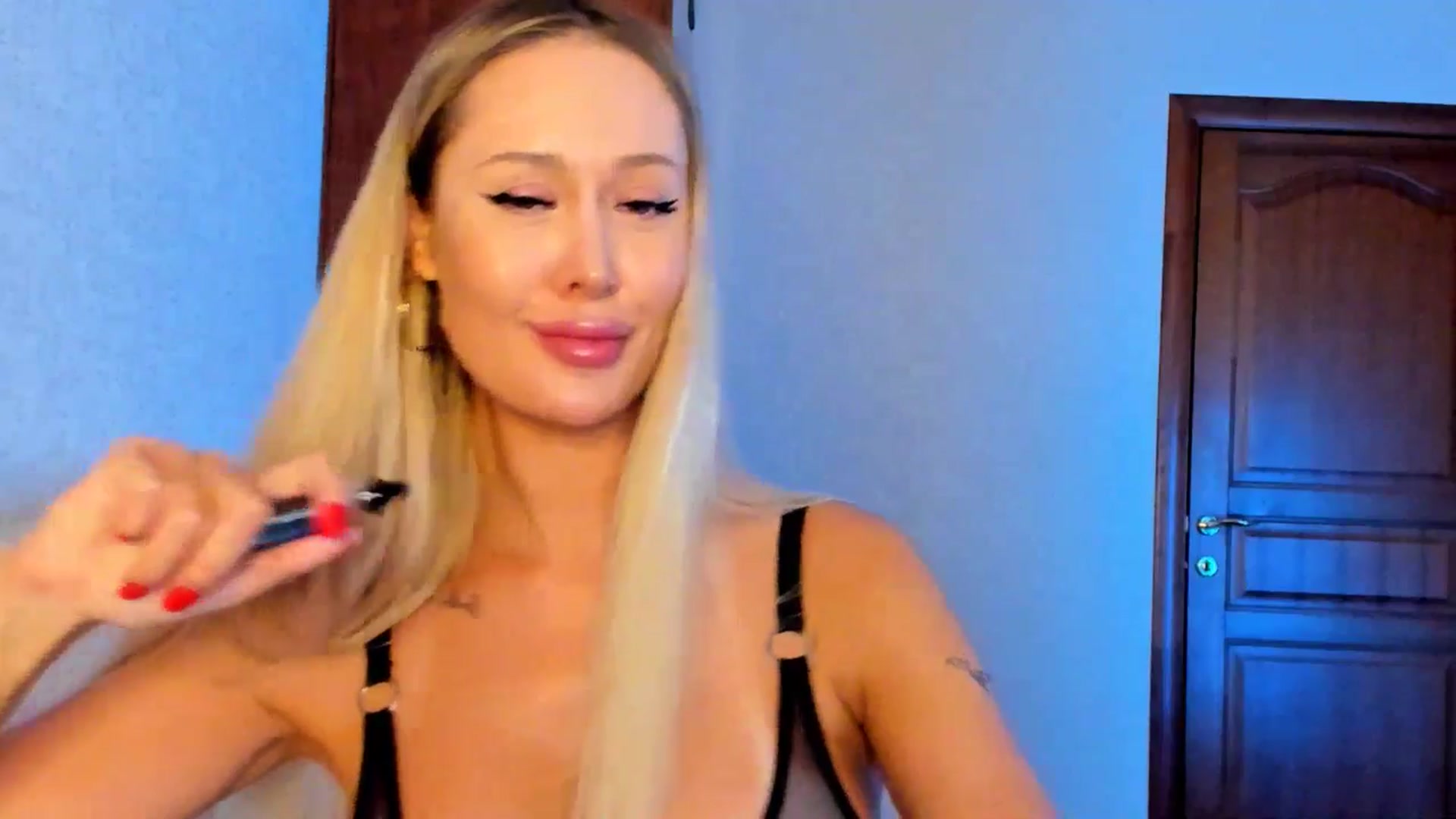 Gallery image thumbnail from MarySweety_'s myfreecams stream on, 12/11/2025, 07:11 image 10 of 20