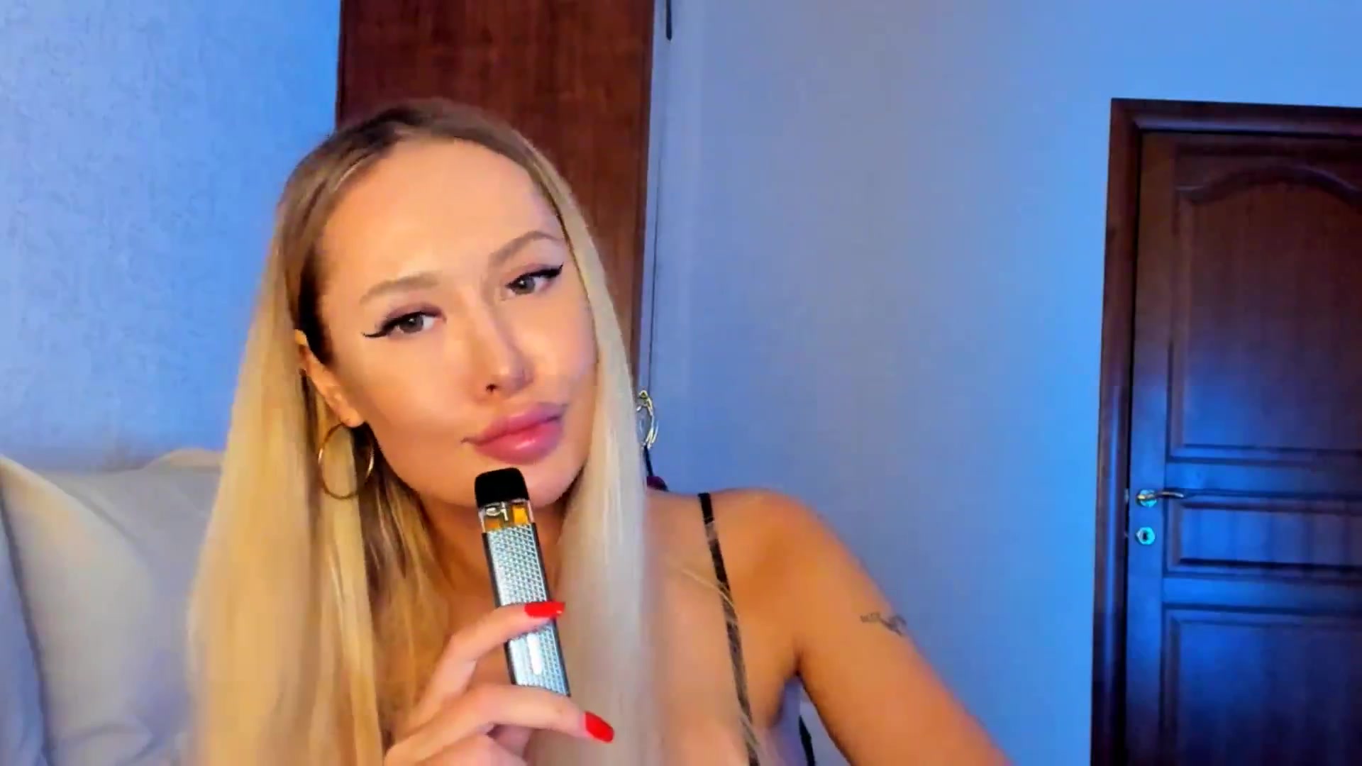 Gallery image thumbnail from MarySweety_'s myfreecams stream on, 12/13/2025, 05:31 image 9 of 20