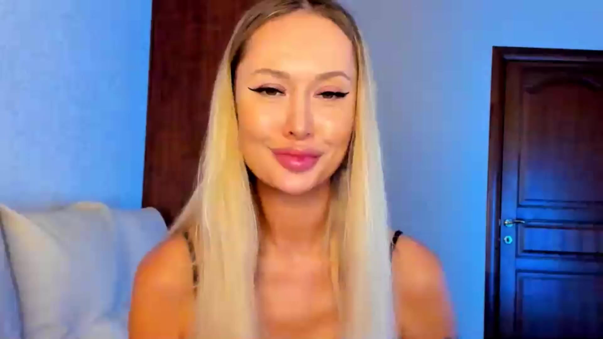 Gallery image thumbnail from MarySweety_'s myfreecams stream on, 12/13/2025, 05:31 image 18 of 20