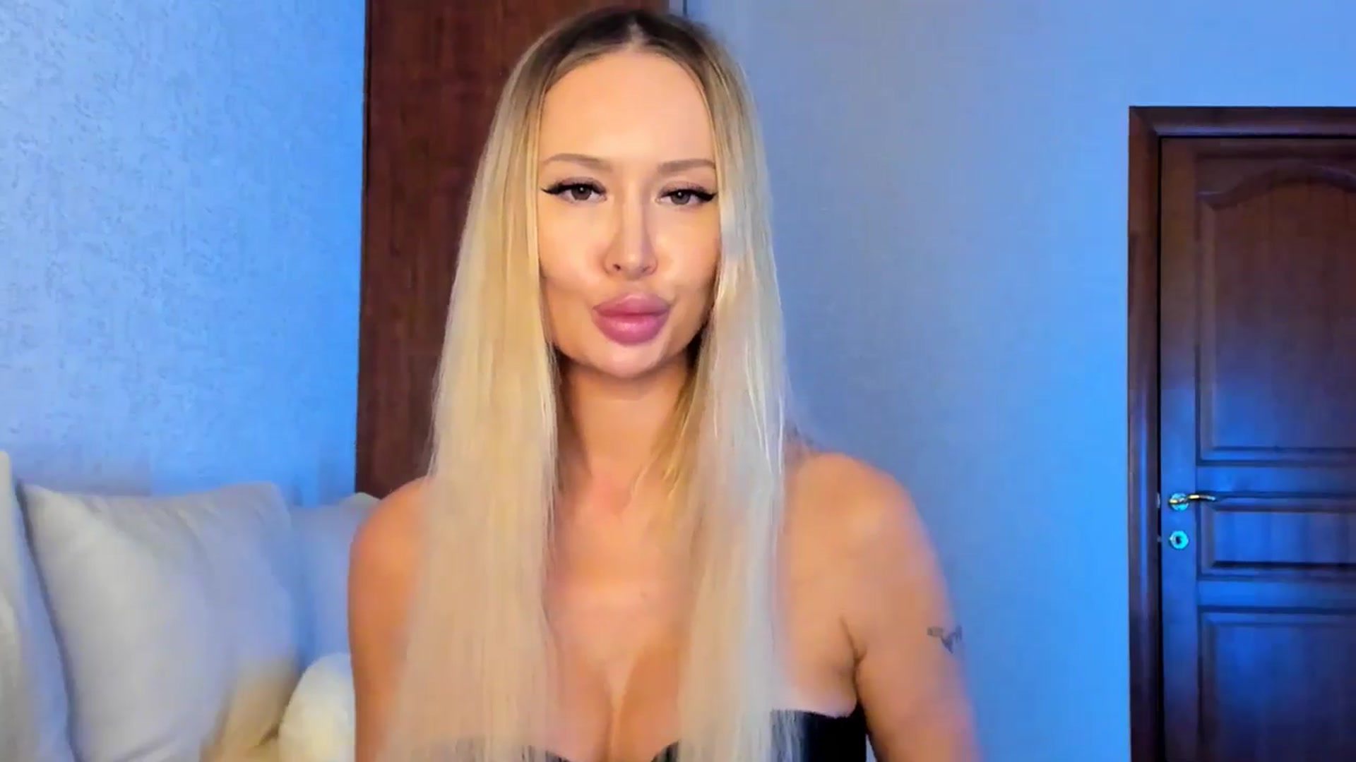 Gallery image thumbnail from MarySweety_'s myfreecams stream on, 12/31/2025, 06:00 image 3 of 20