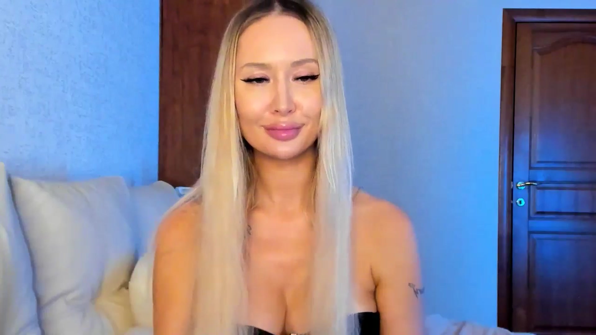 Gallery image thumbnail from MarySweety_'s myfreecams stream on, 12/31/2025, 06:00 image 18 of 20