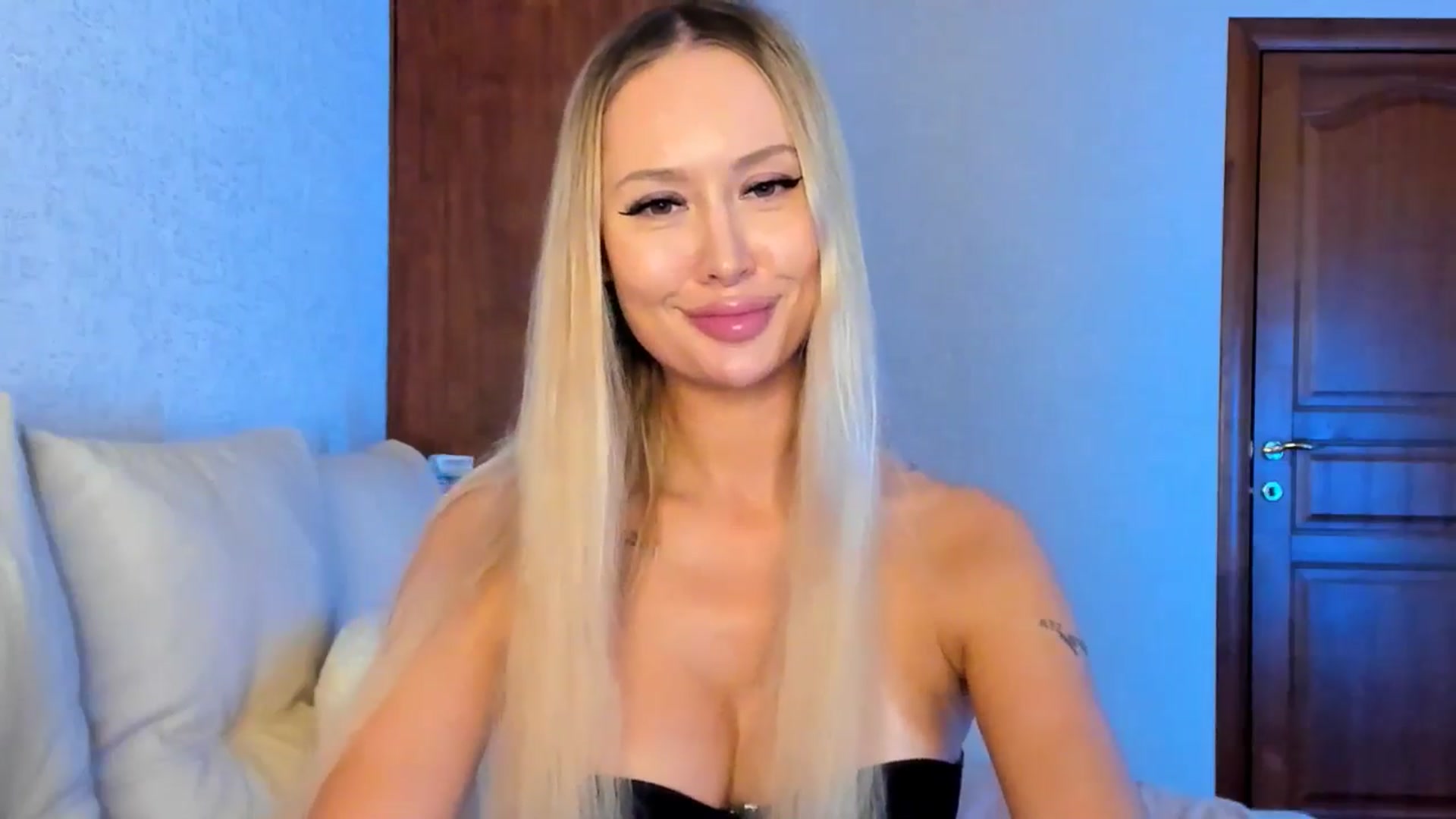 Gallery image thumbnail from MarySweety_'s myfreecams stream on, 12/31/2025, 06:00 image 12 of 20