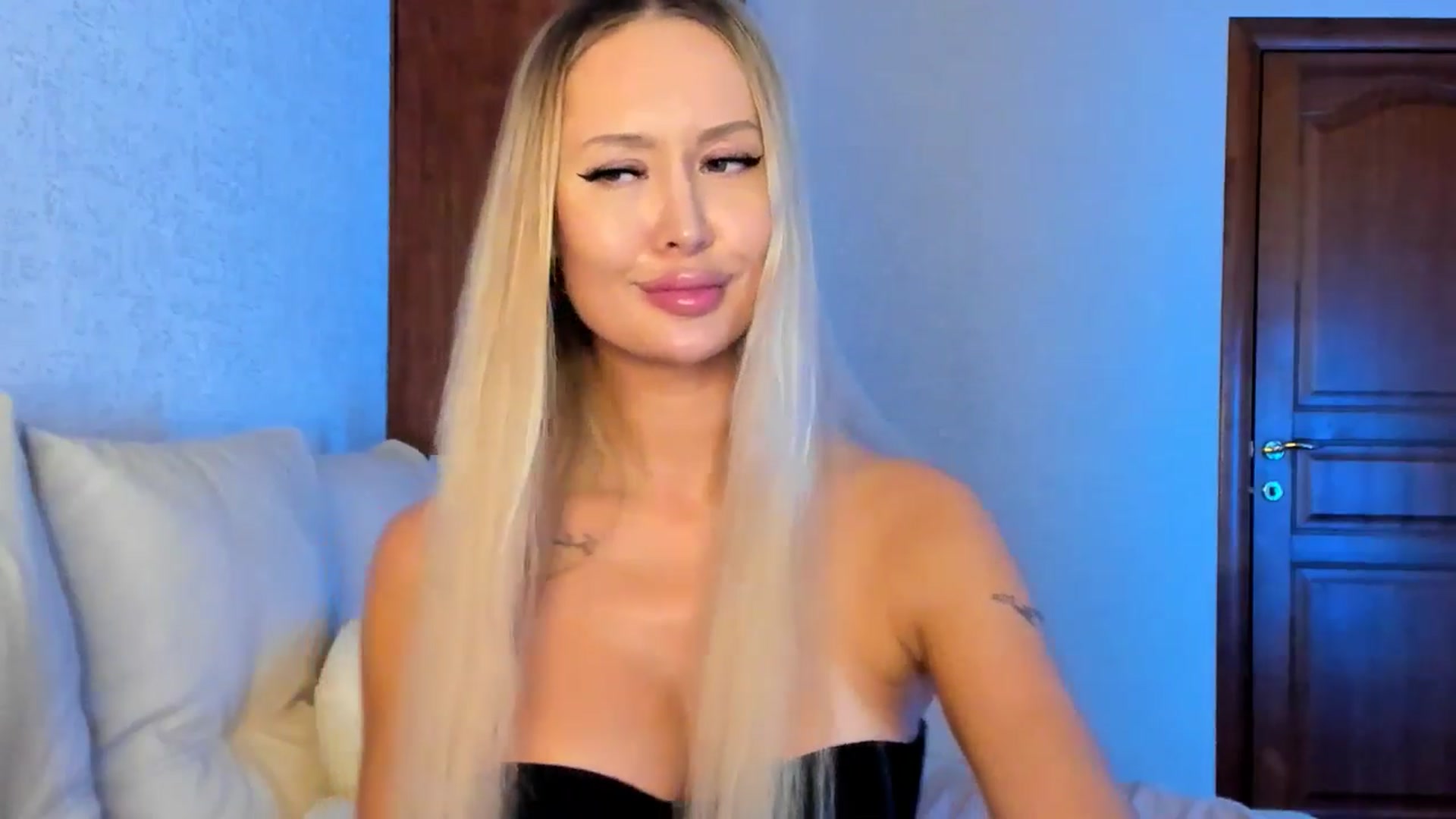 Gallery image thumbnail from MarySweety_'s myfreecams stream on, 12/31/2025, 06:00 image 8 of 20
