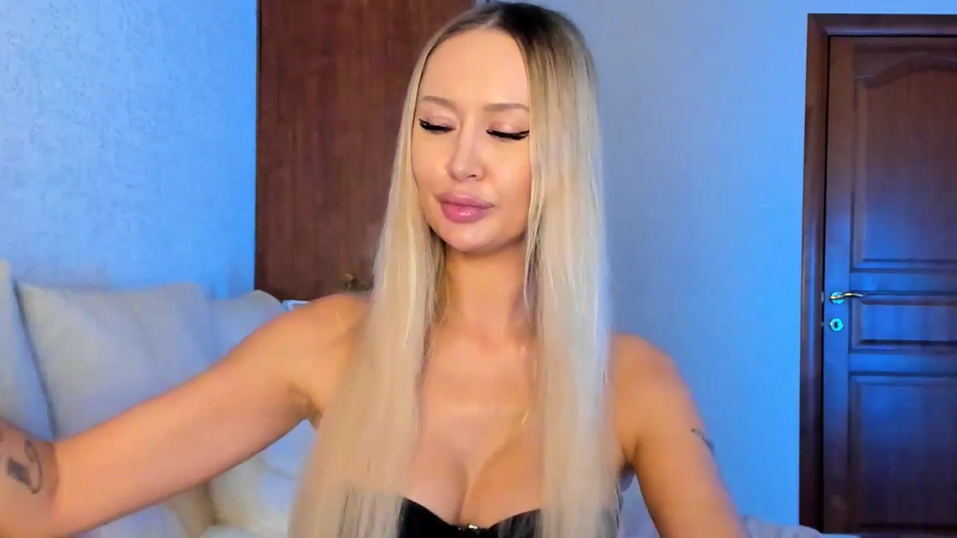 Gallery image thumbnail from MarySweety_'s myfreecams stream on, 12/31/2025, 06:00 image 7 of 20