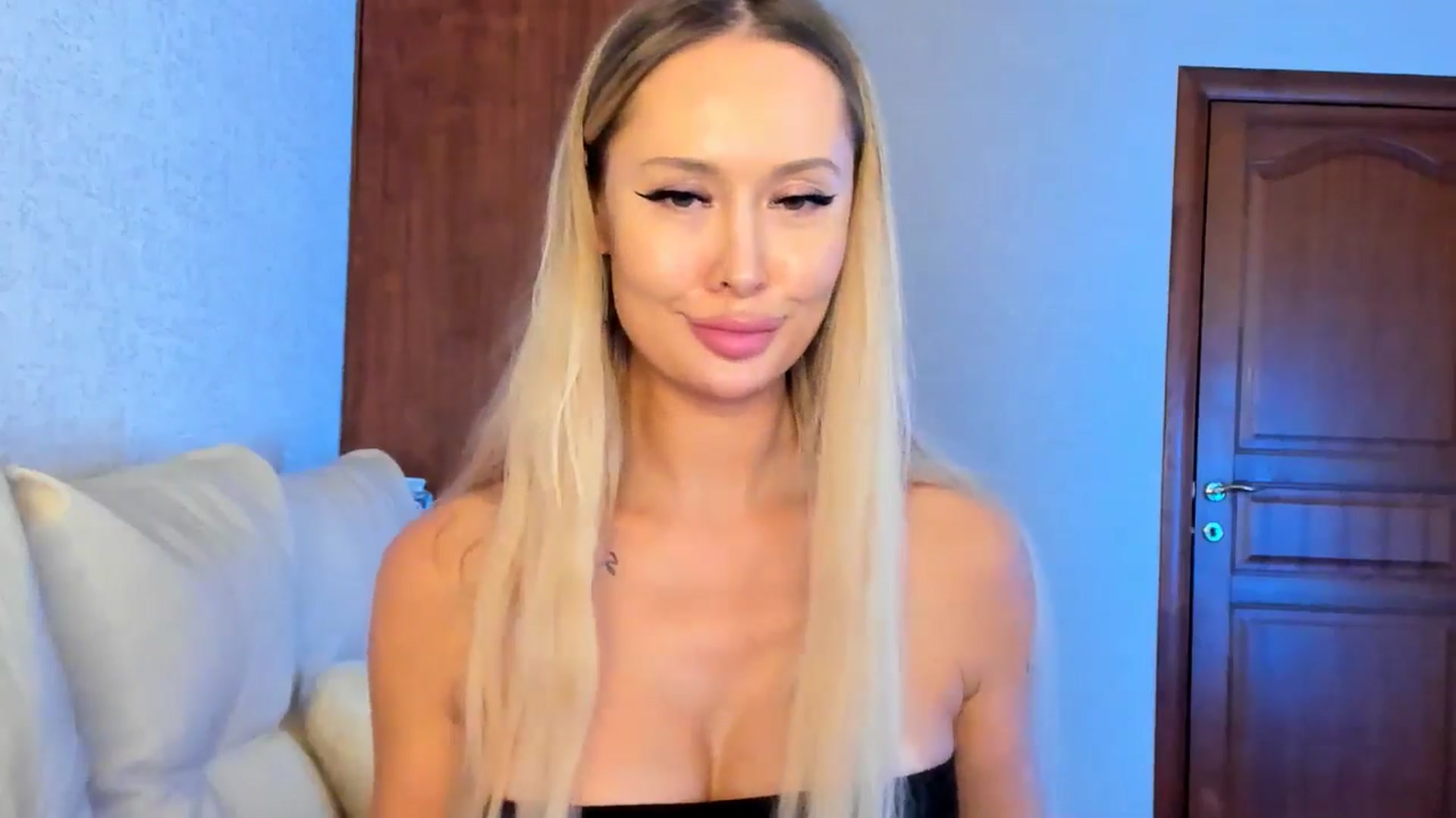 Gallery image thumbnail from MarySweety_'s myfreecams stream on, 01/04/2026, 05:14 image 17 of 20