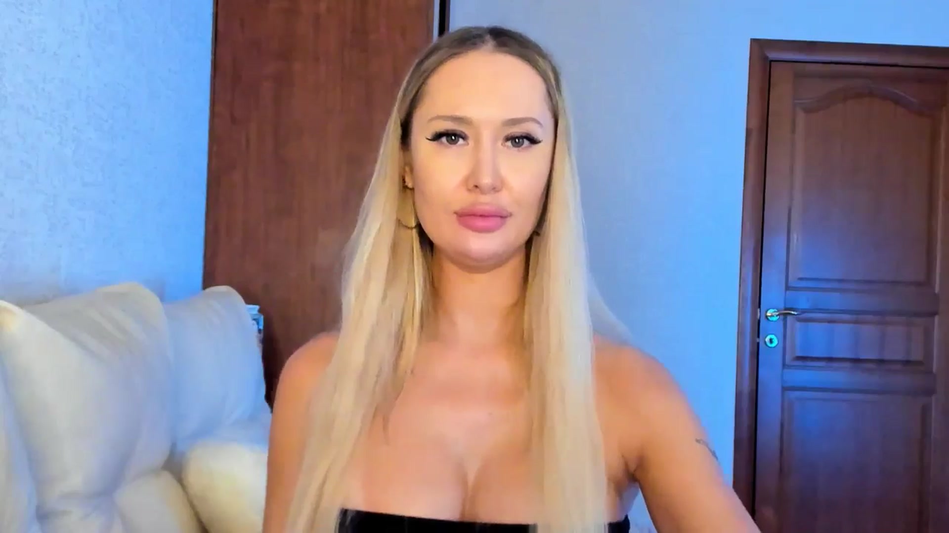 Gallery image thumbnail from MarySweety_'s myfreecams stream on, 01/04/2026, 06:56 image 14 of 20