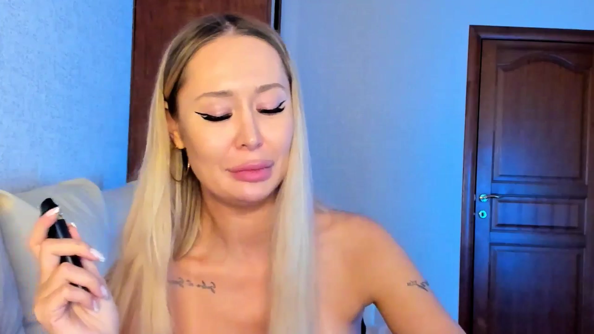 Gallery image thumbnail from MarySweety_'s myfreecams stream on, 01/04/2026, 06:56 image 11 of 20