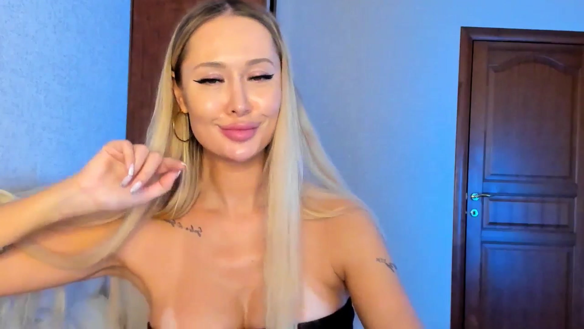Gallery image thumbnail from MarySweety_'s myfreecams stream on, 01/04/2026, 06:56 image 7 of 20