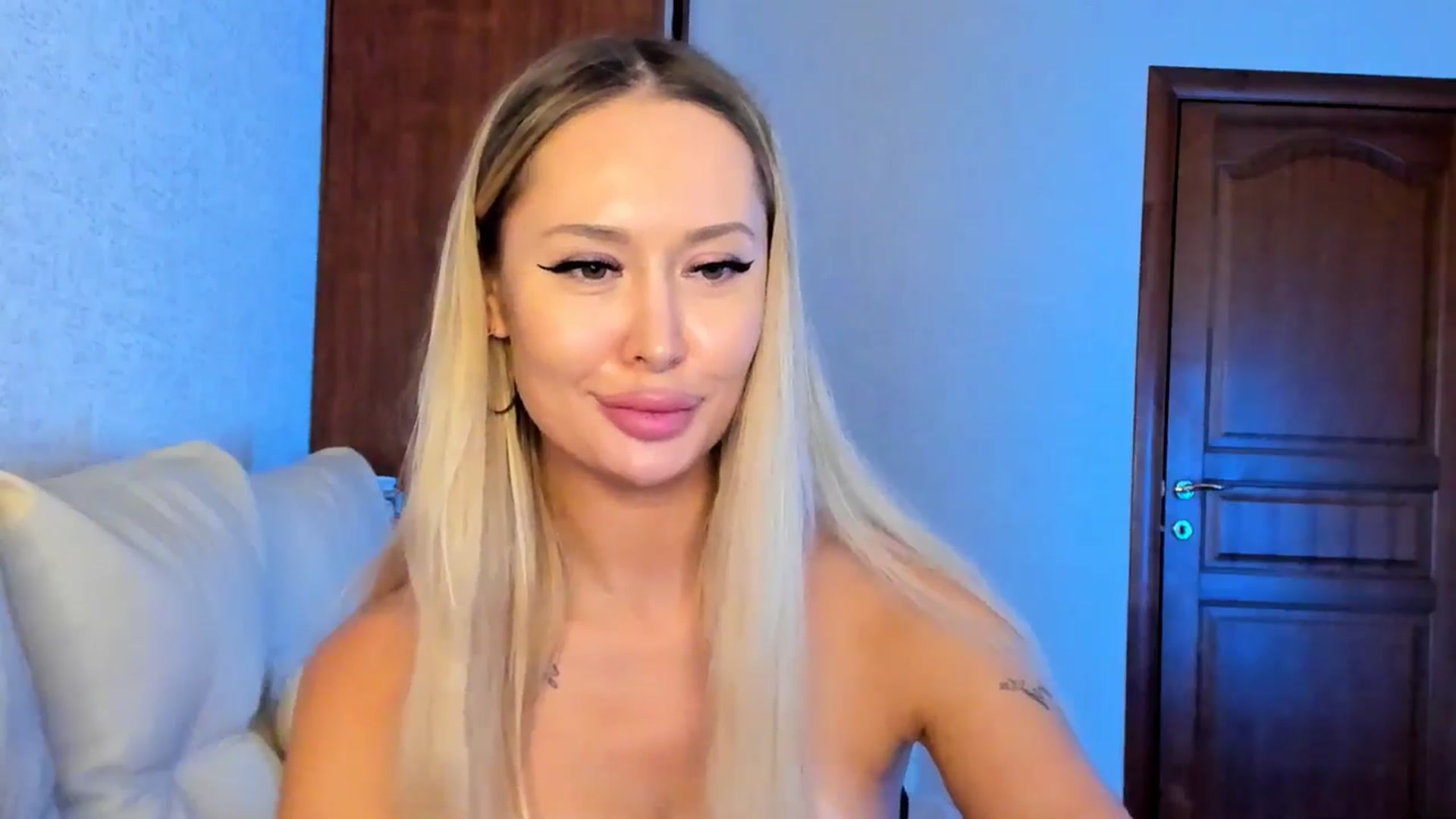 Gallery image thumbnail from MarySweety_'s myfreecams stream on, 01/04/2026, 06:56 image 5 of 20
