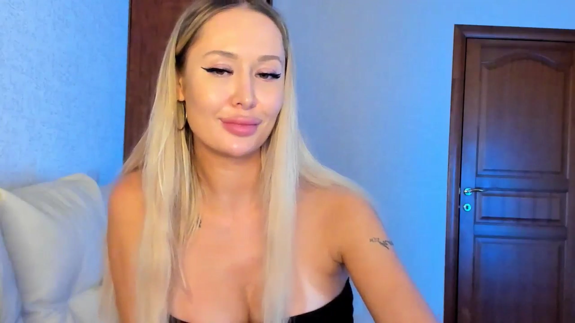 Gallery image thumbnail from MarySweety_'s myfreecams stream on, 01/04/2026, 06:56 image 20 of 20
