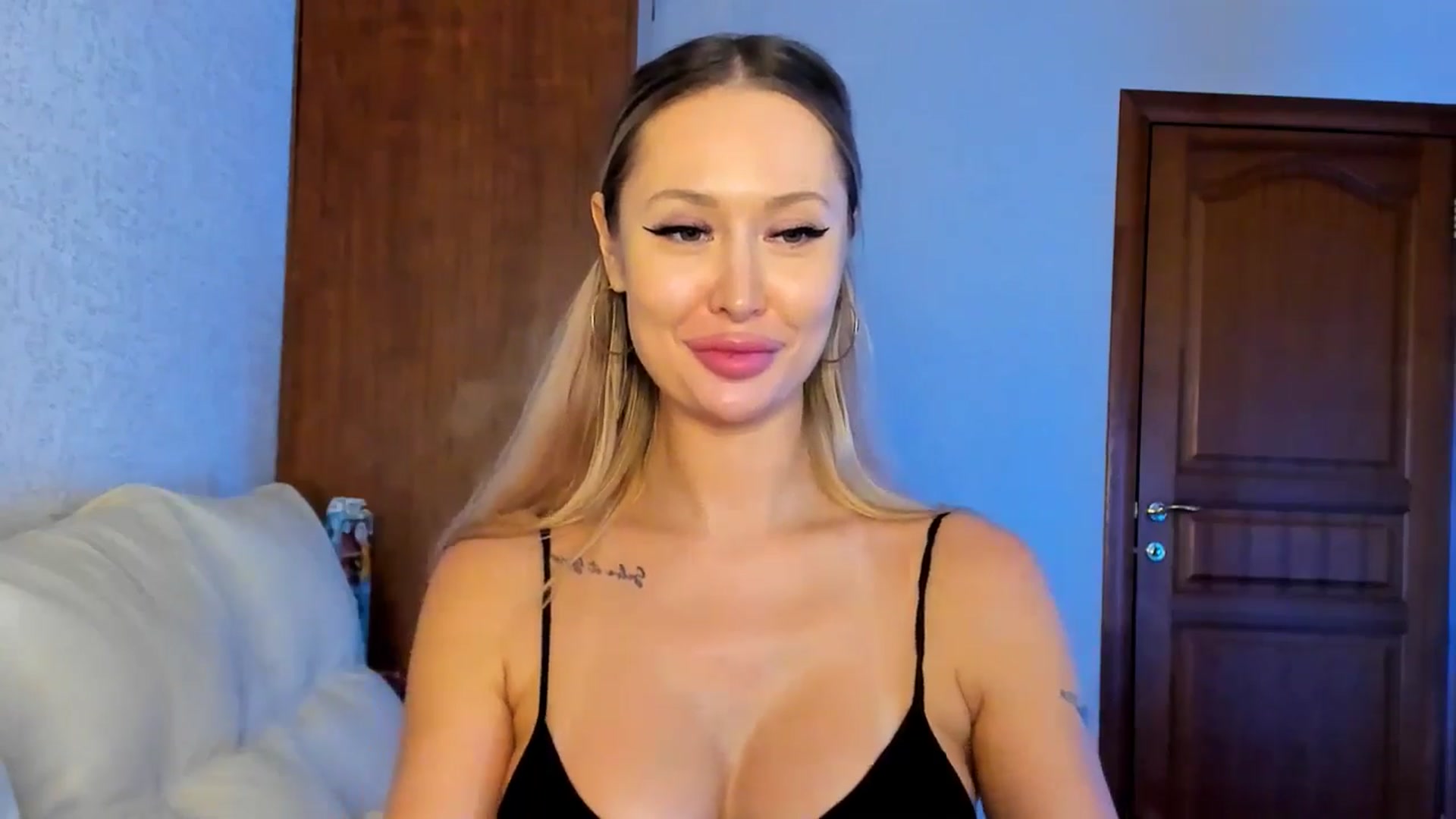 Gallery image thumbnail from MarySweety_'s myfreecams stream on, 01/14/2026, 07:21 image 11 of 20