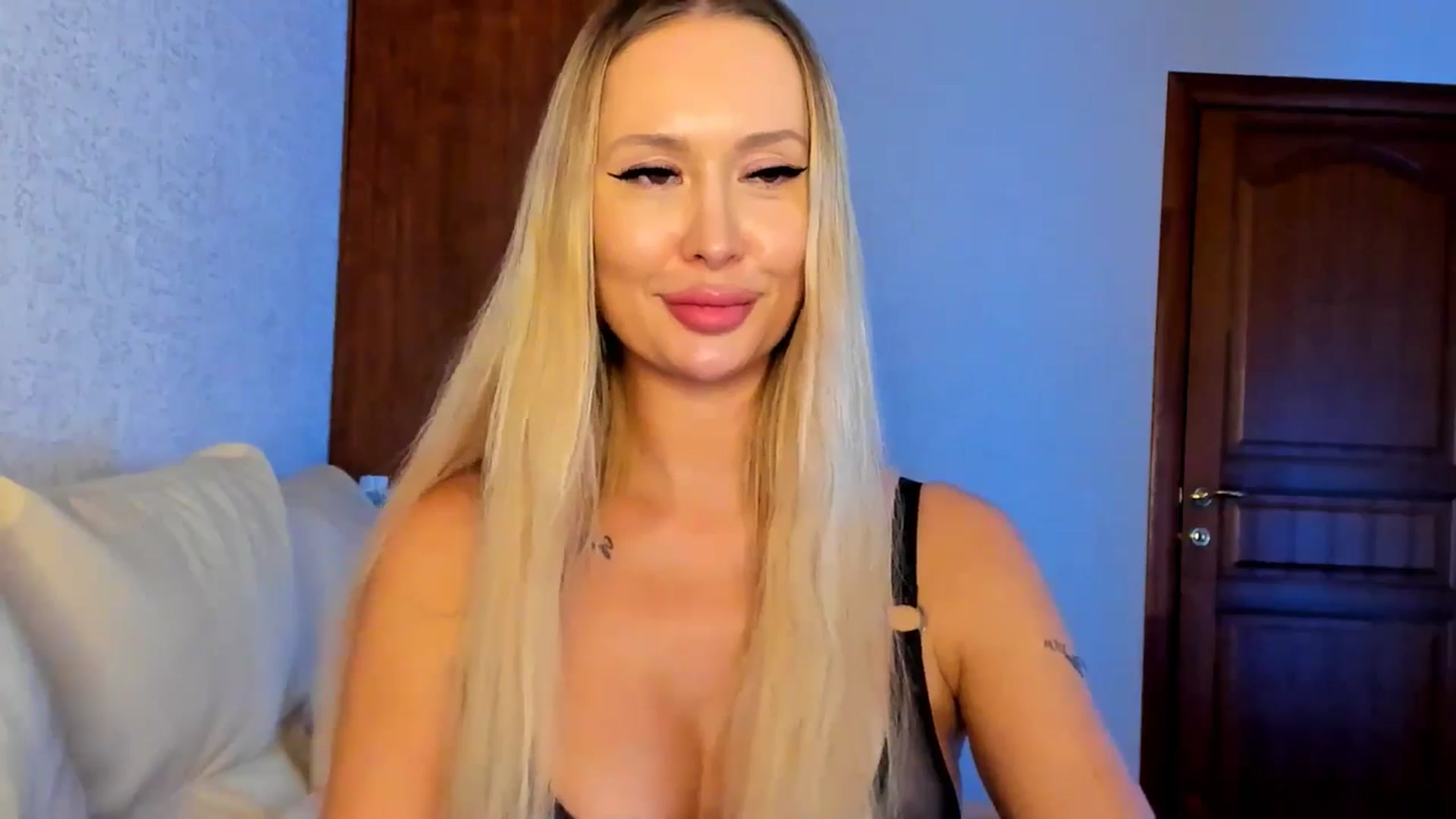Gallery image thumbnail from MarySweety_'s myfreecams stream on, 01/18/2026, 06:57 image 8 of 20