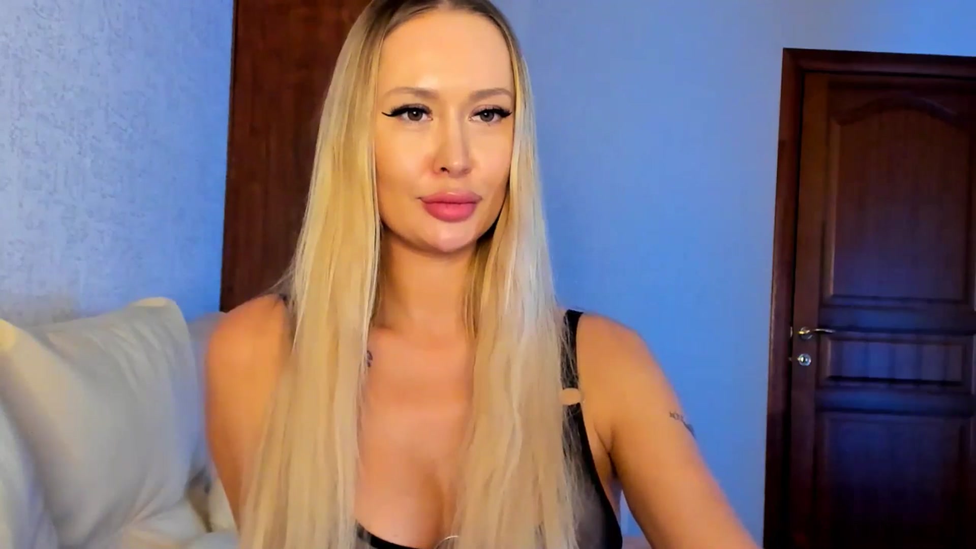Gallery image thumbnail from MarySweety_'s myfreecams stream on, 01/18/2026, 06:57 image 4 of 20