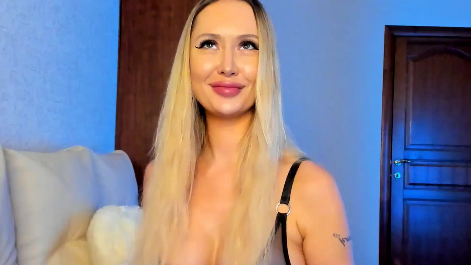 Gallery image thumbnail from MarySweety_'s myfreecams stream on, 02/07/2026, 06:52 image 6 of 20