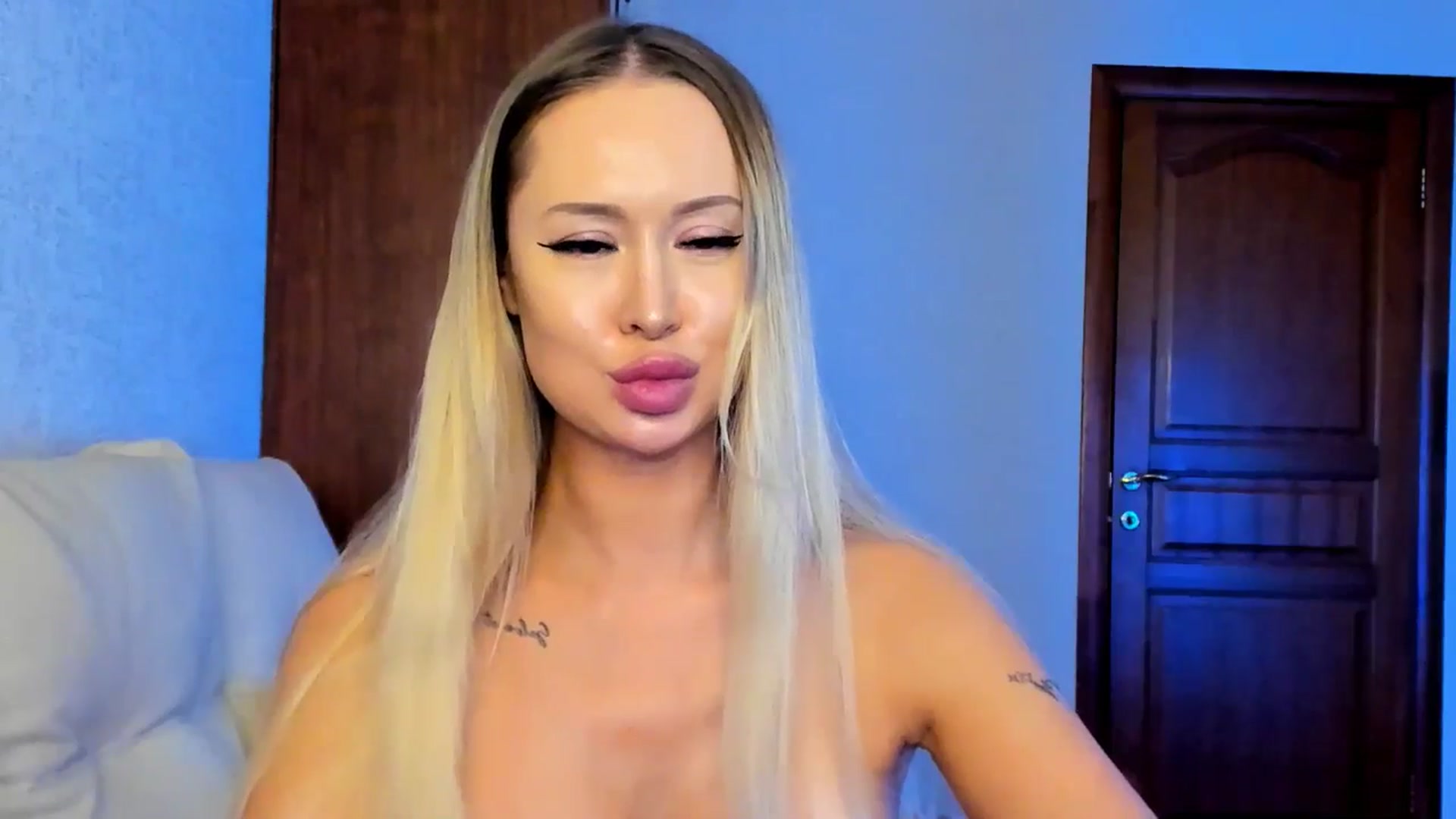 Gallery image thumbnail from MarySweety_'s myfreecams stream on, 04/08/2026, 05:07 image 9 of 20