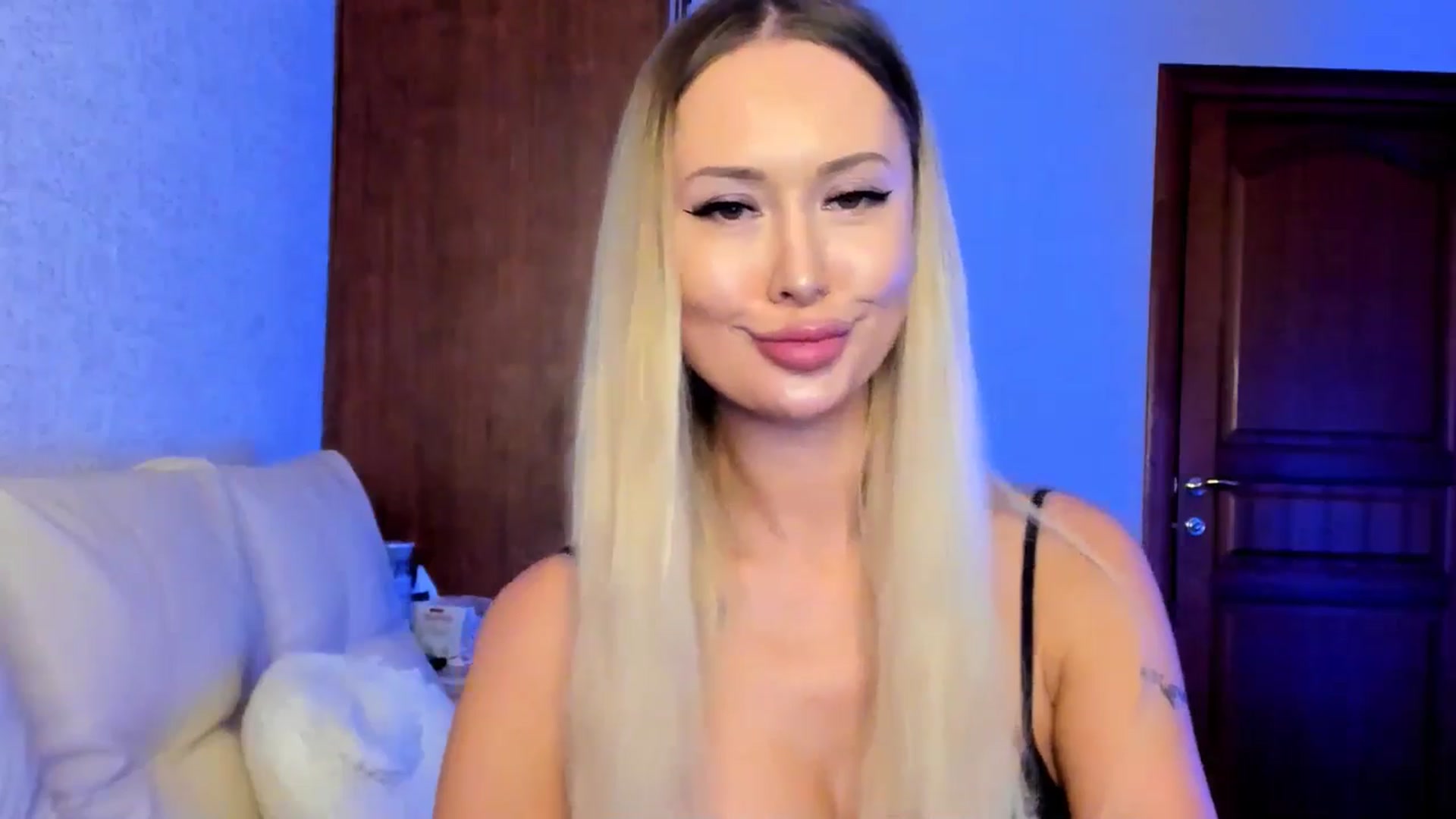 Gallery image thumbnail from MarySweety_'s myfreecams stream on, 04/13/2026, 06:18 image 5 of 20