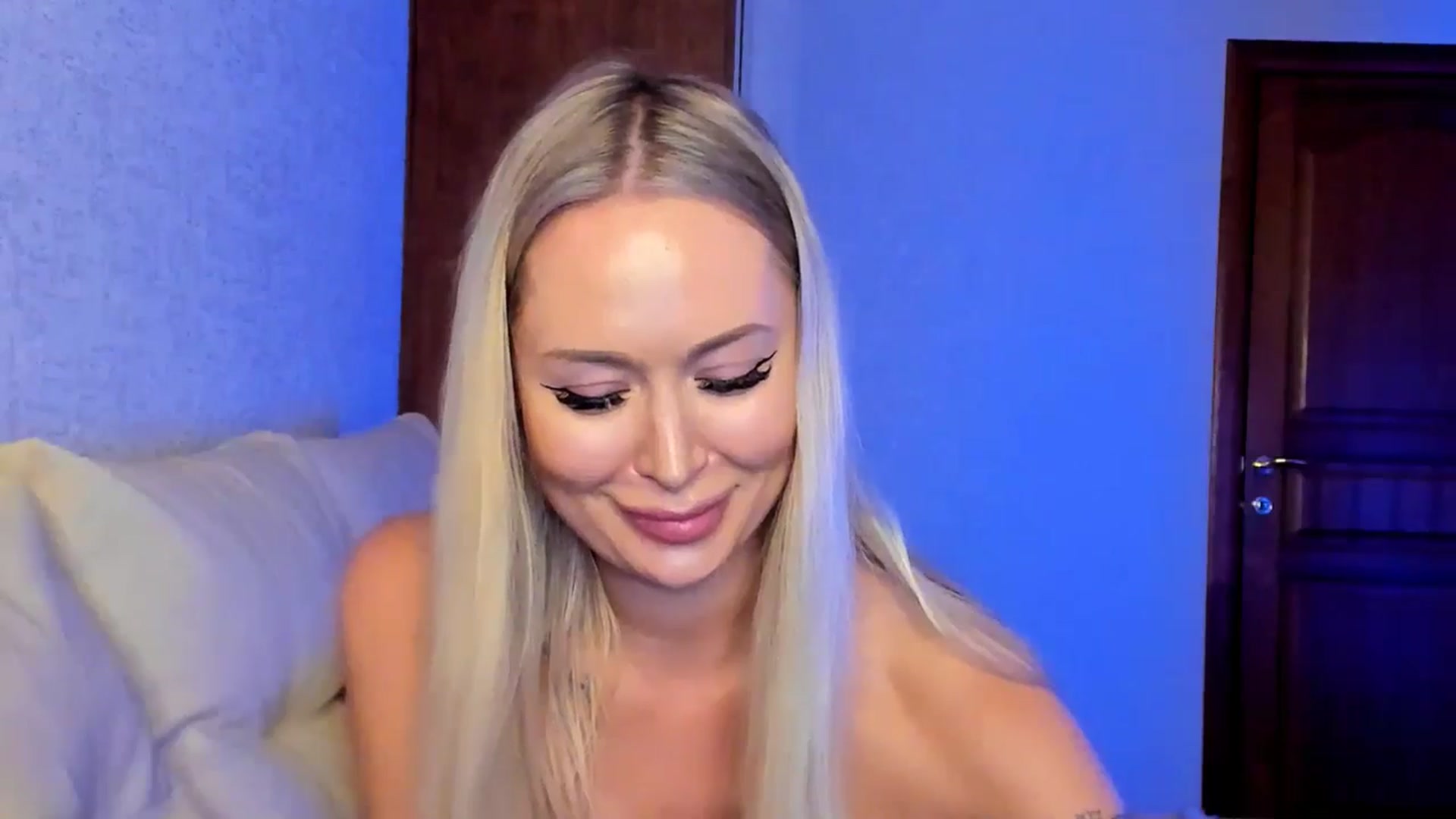 Gallery image thumbnail from MarySweety_'s myfreecams stream on, 04/18/2026, 05:51 image 5 of 20