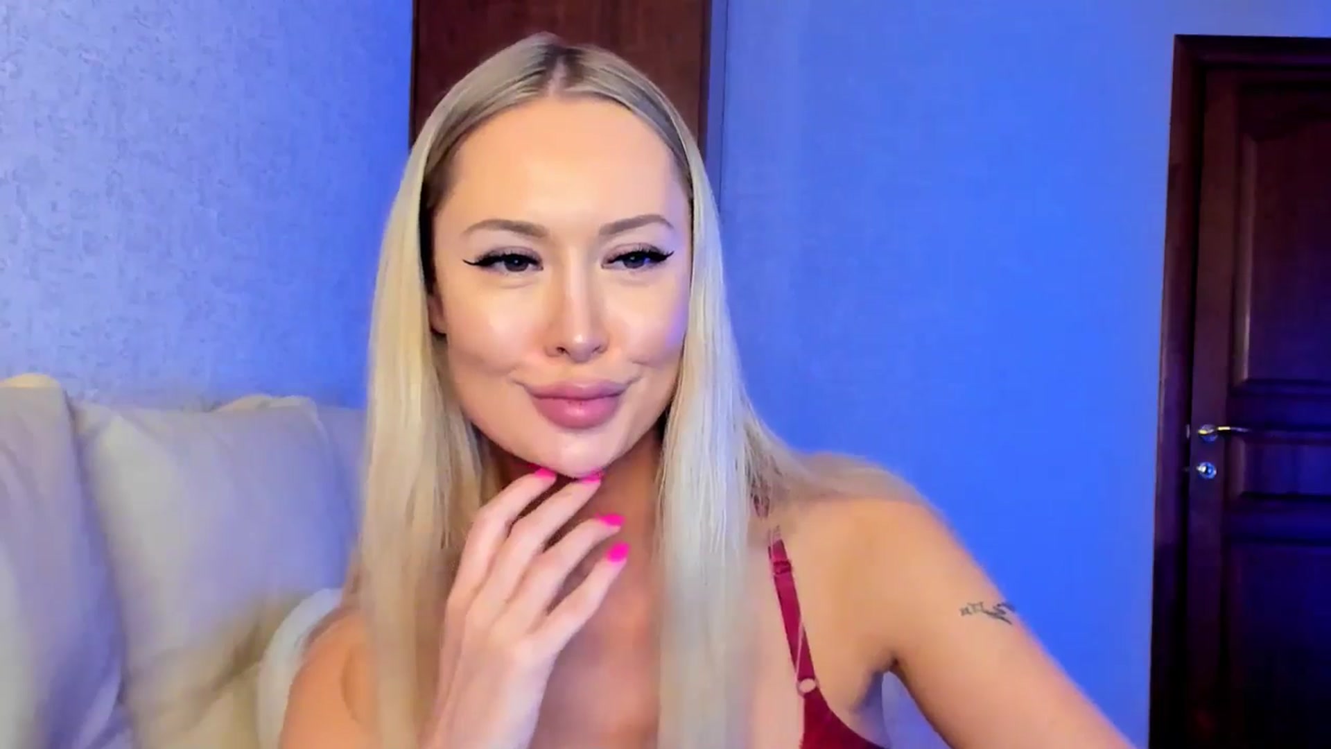 Gallery image thumbnail from MarySweety_'s myfreecams stream on, 04/21/2026, 06:08 image 19 of 20