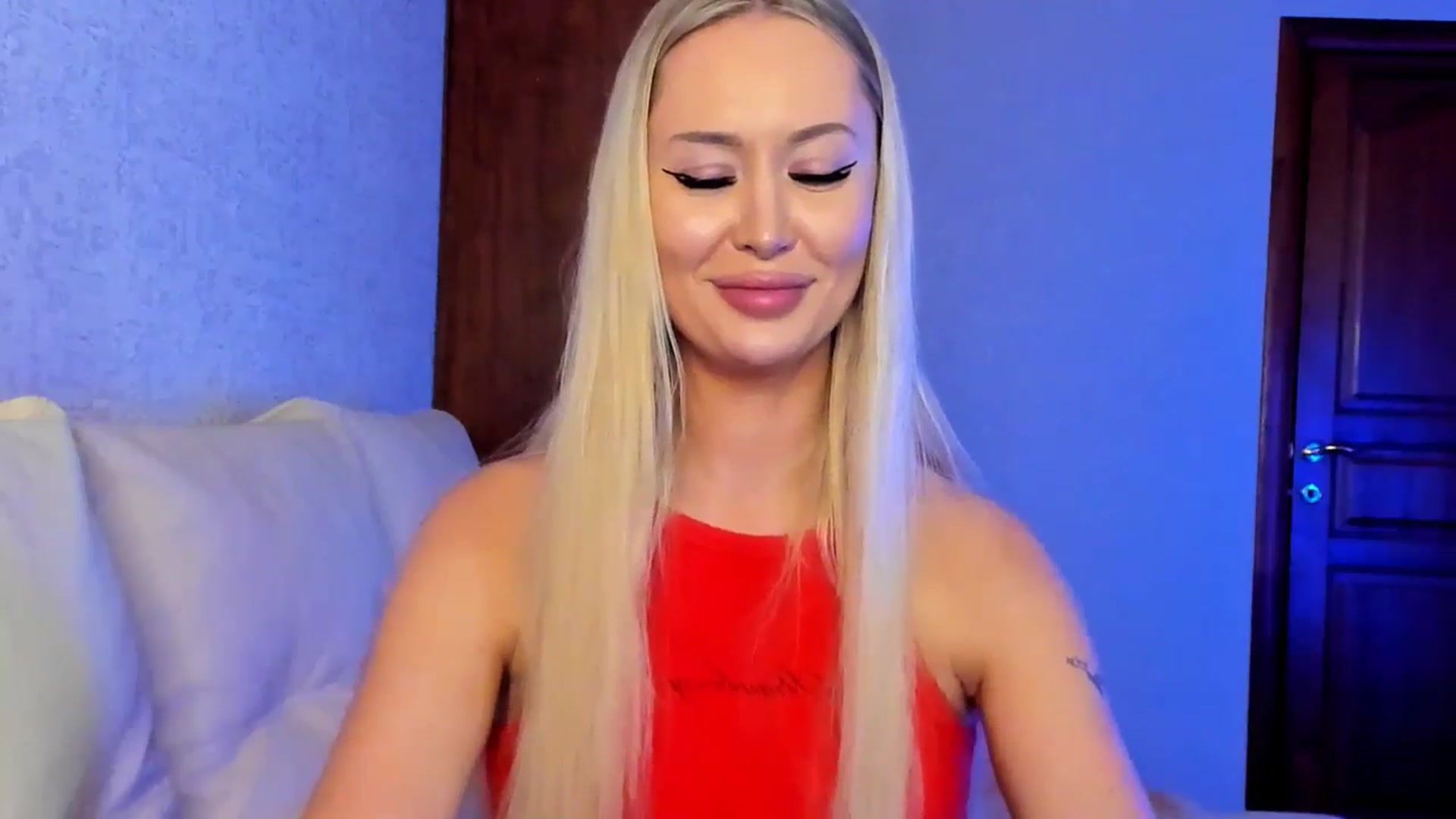 Gallery image thumbnail from MarySweety_'s myfreecams stream on, 04/28/2026, 05:40 image 14 of 20