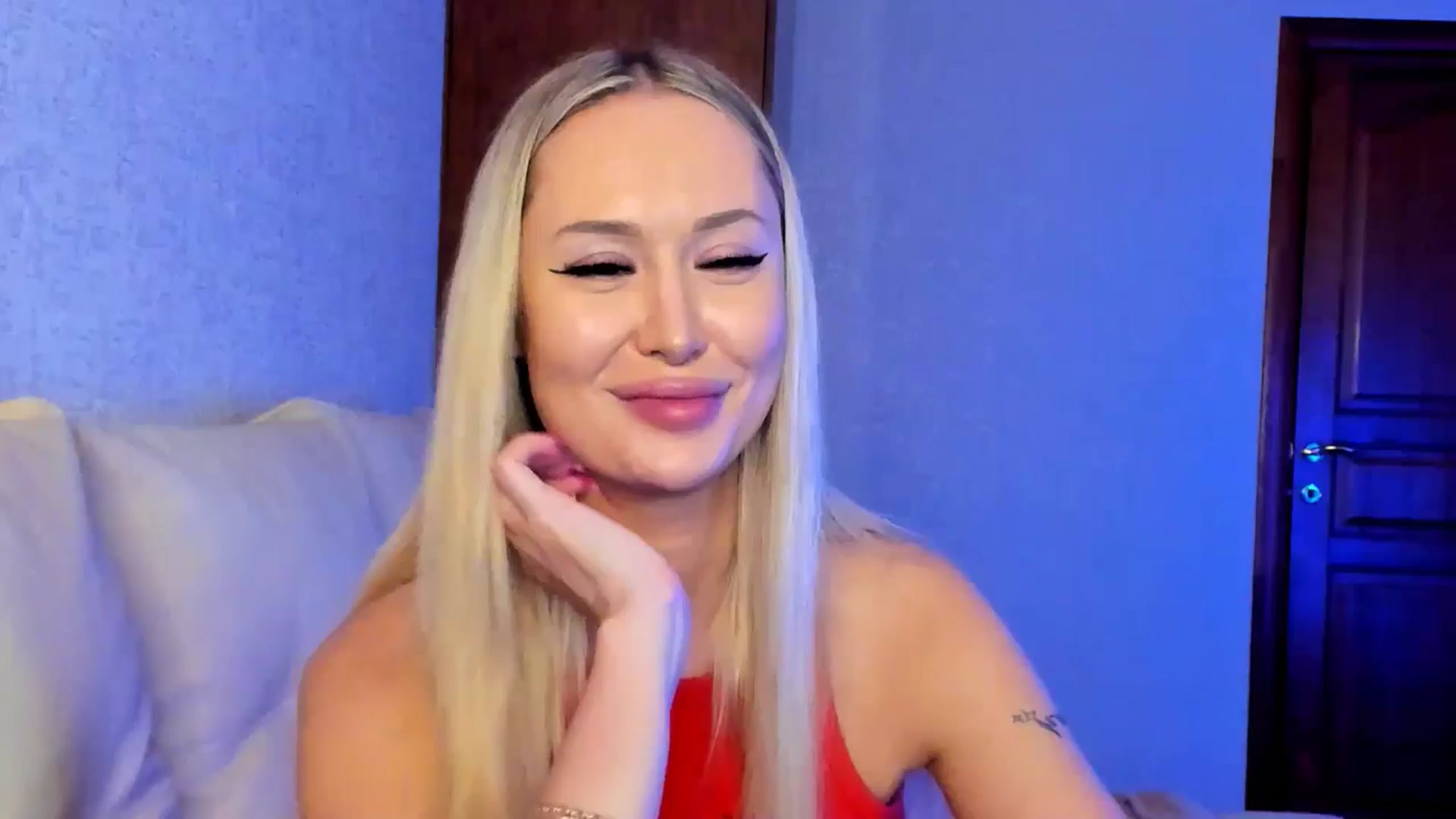 Gallery image thumbnail from MarySweety_'s myfreecams stream on, 04/28/2026, 05:40 image 1 of 20
