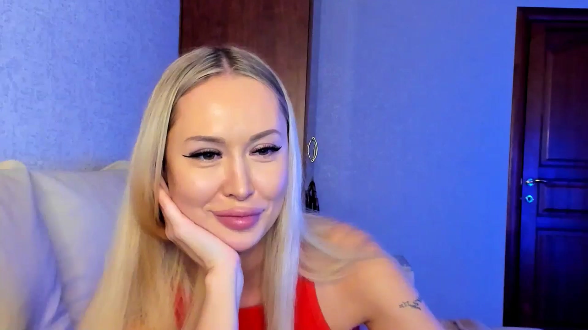 Gallery image thumbnail from MarySweety_'s myfreecams stream on, 04/28/2026, 05:40 image 19 of 20