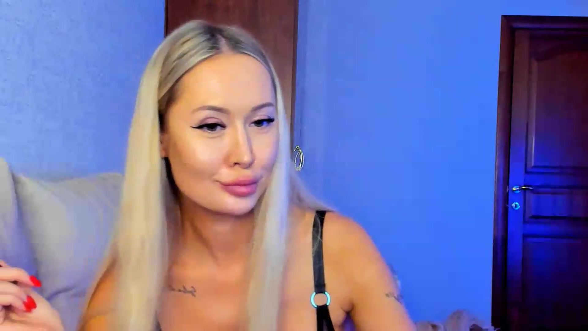 Gallery image thumbnail from MarySweety_'s myfreecams stream on, 05/15/2026, 04:55 image 8 of 20