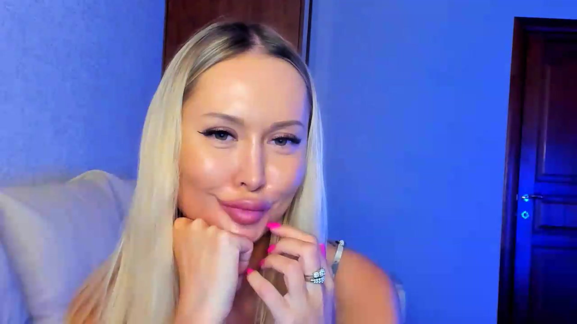 Gallery image thumbnail from MarySweety_'s myfreecams stream on, 07/11/2026, 06:49 image 18 of 20