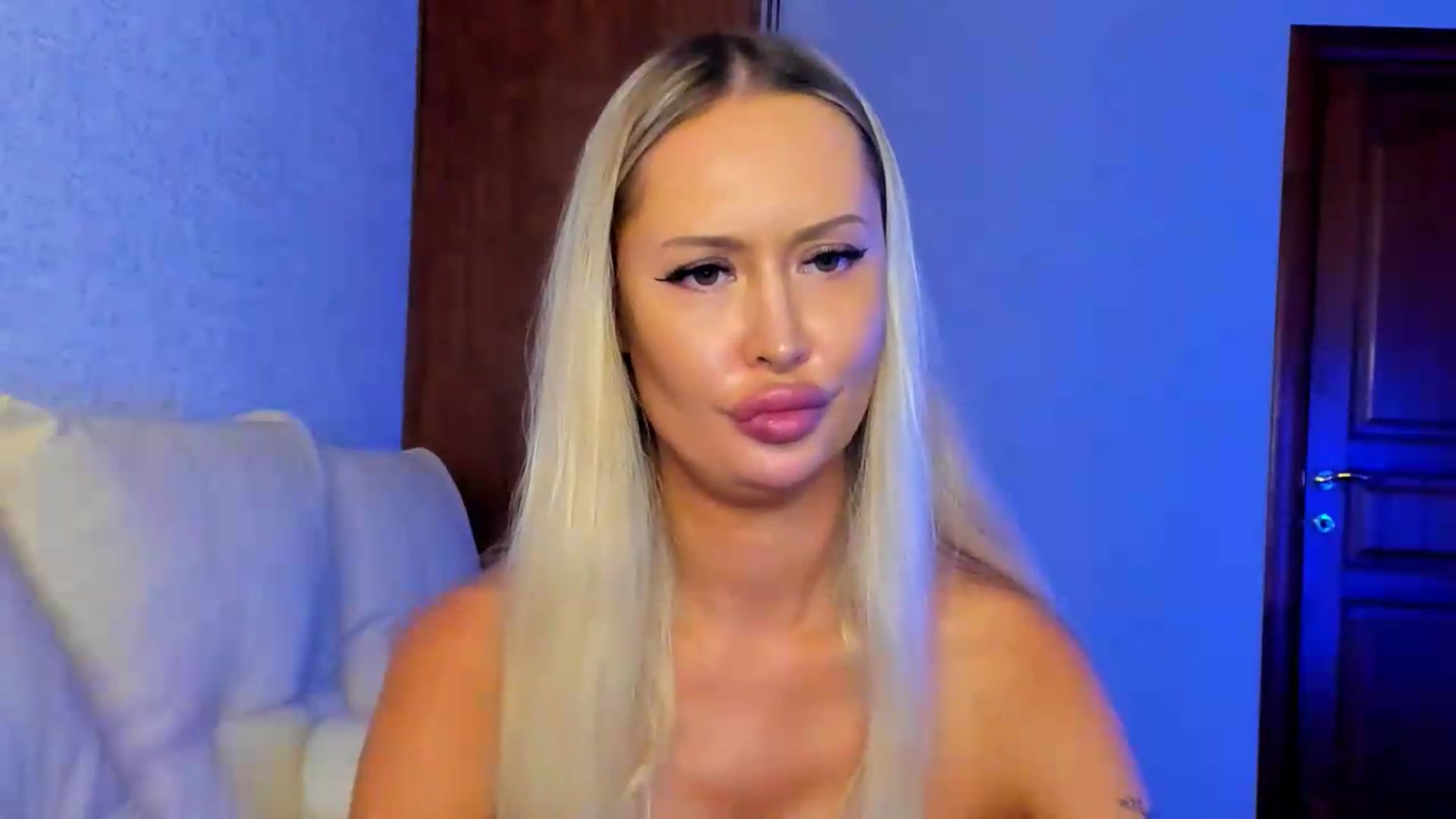 Gallery image thumbnail from MarySweety_'s myfreecams stream on, 07/18/2026, 07:50 image 13 of 20