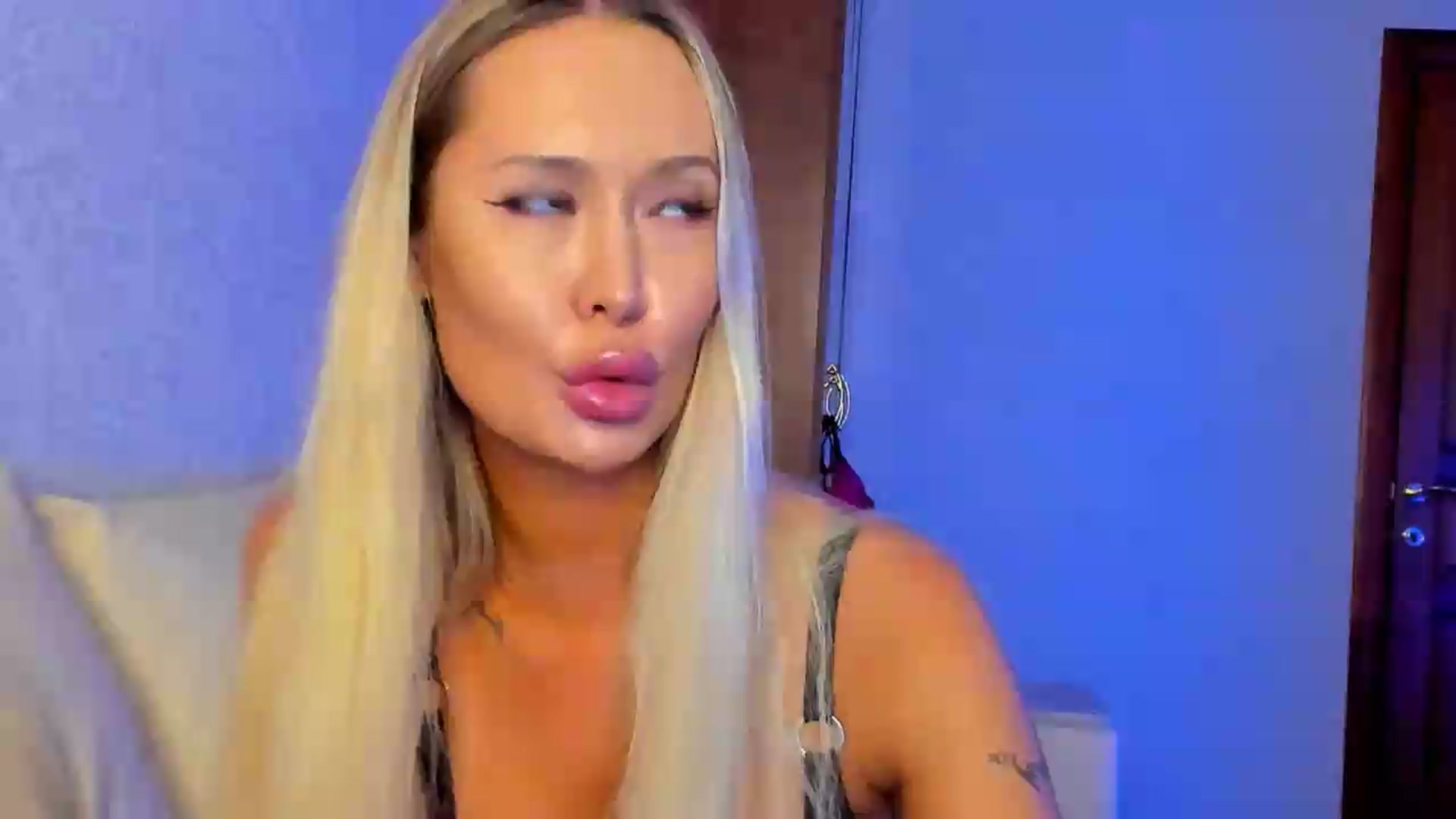 Gallery image thumbnail from MarySweety_'s myfreecams stream on, 07/30/2026, 05:33 image 15 of 20