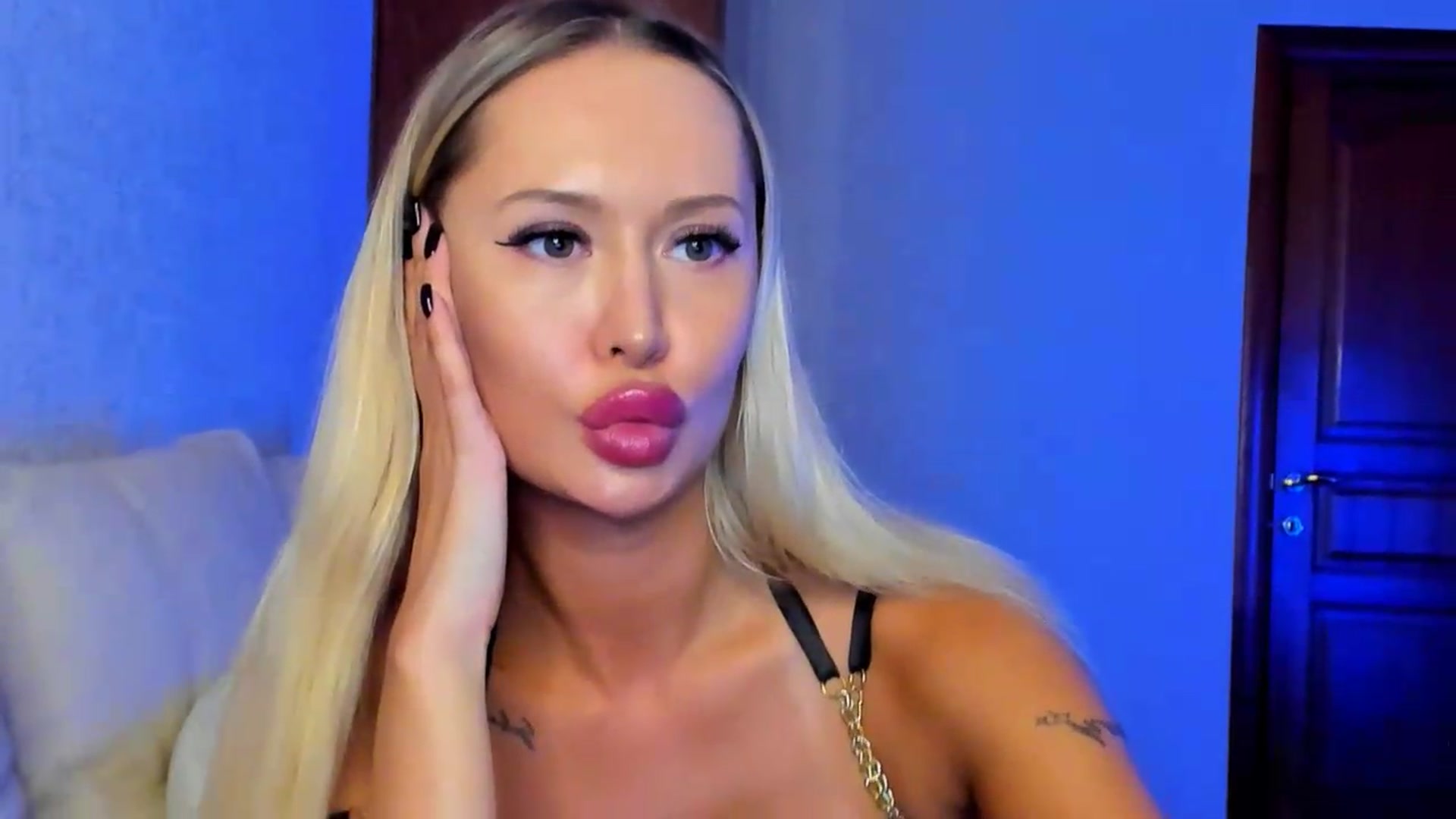 Gallery image thumbnail from MarySweety_'s myfreecams stream on, 08/04/2026, 06:13 image 19 of 20