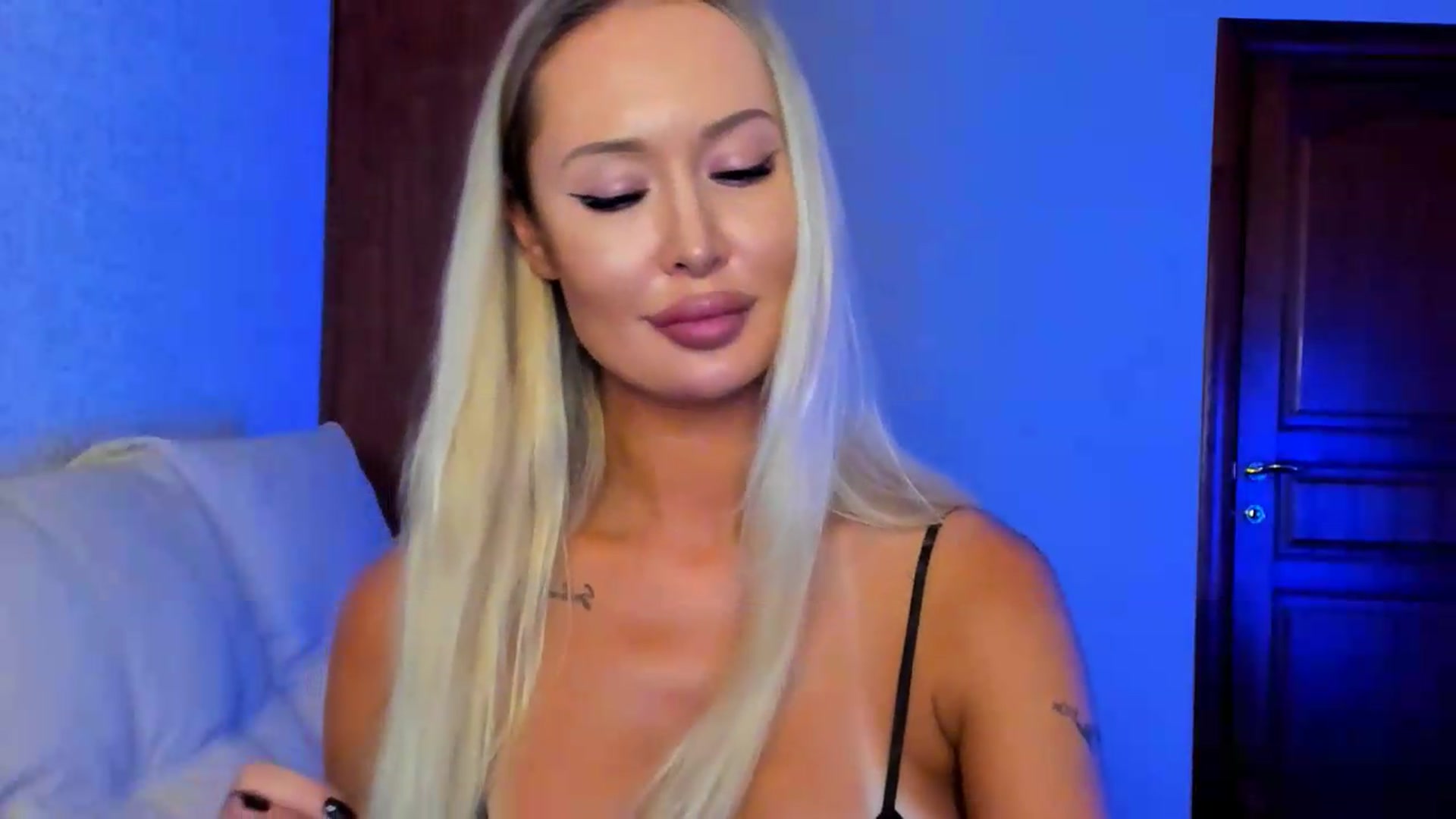 Gallery image thumbnail from MarySweety_'s myfreecams stream on, 08/05/2026, 06:56 image 14 of 20