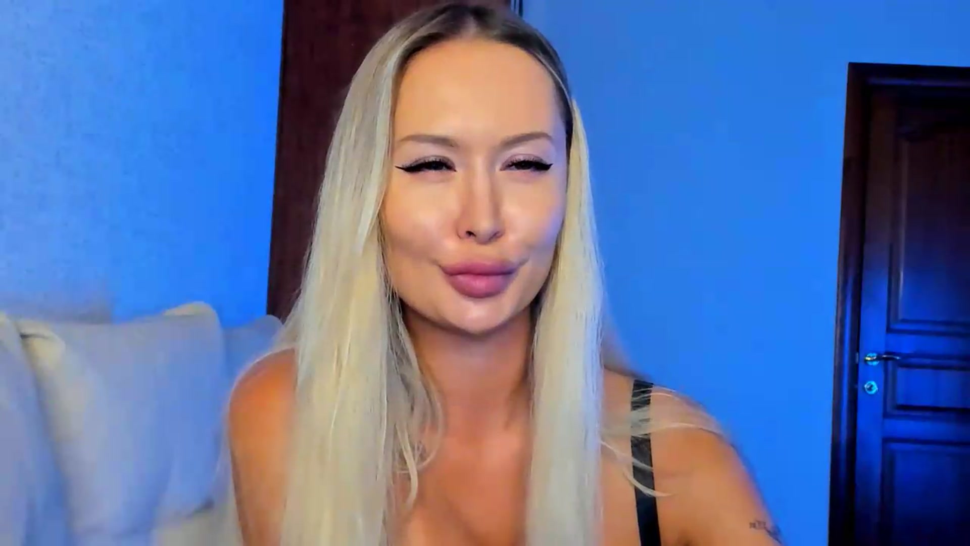 Gallery image thumbnail from MarySweety_'s myfreecams stream on, 08/21/2026, 05:33 image 16 of 20