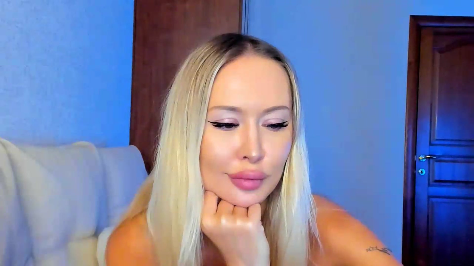 Gallery image thumbnail from MarySweety_'s myfreecams stream on, 09/03/2026, 05:09 image 8 of 20