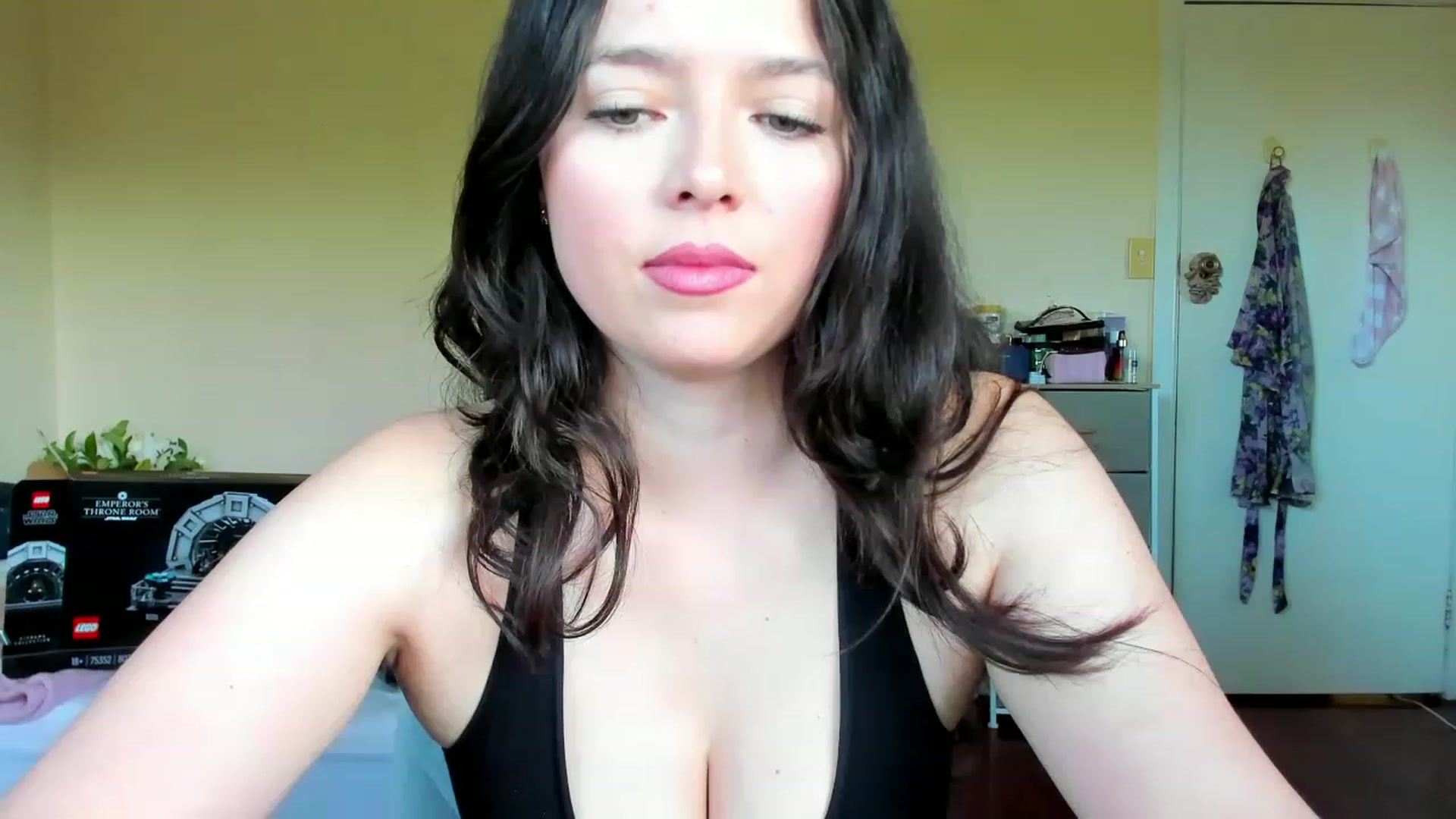 Gallery image thumbnail from MaryVader's myfreecams stream on, 05/05/2023, 08:16 image 6 of 20