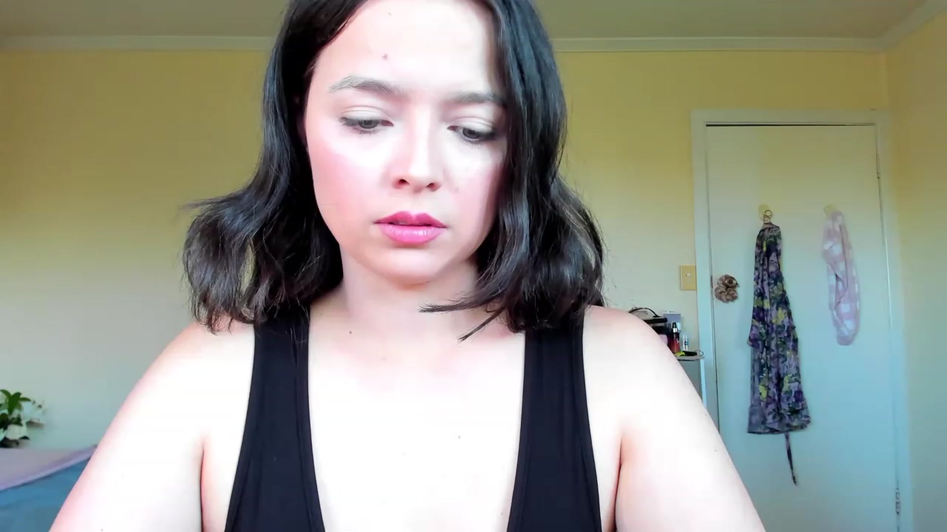 Gallery image thumbnail from MaryVader's myfreecams stream on, 05/08/2023, 06:32 image 14 of 20