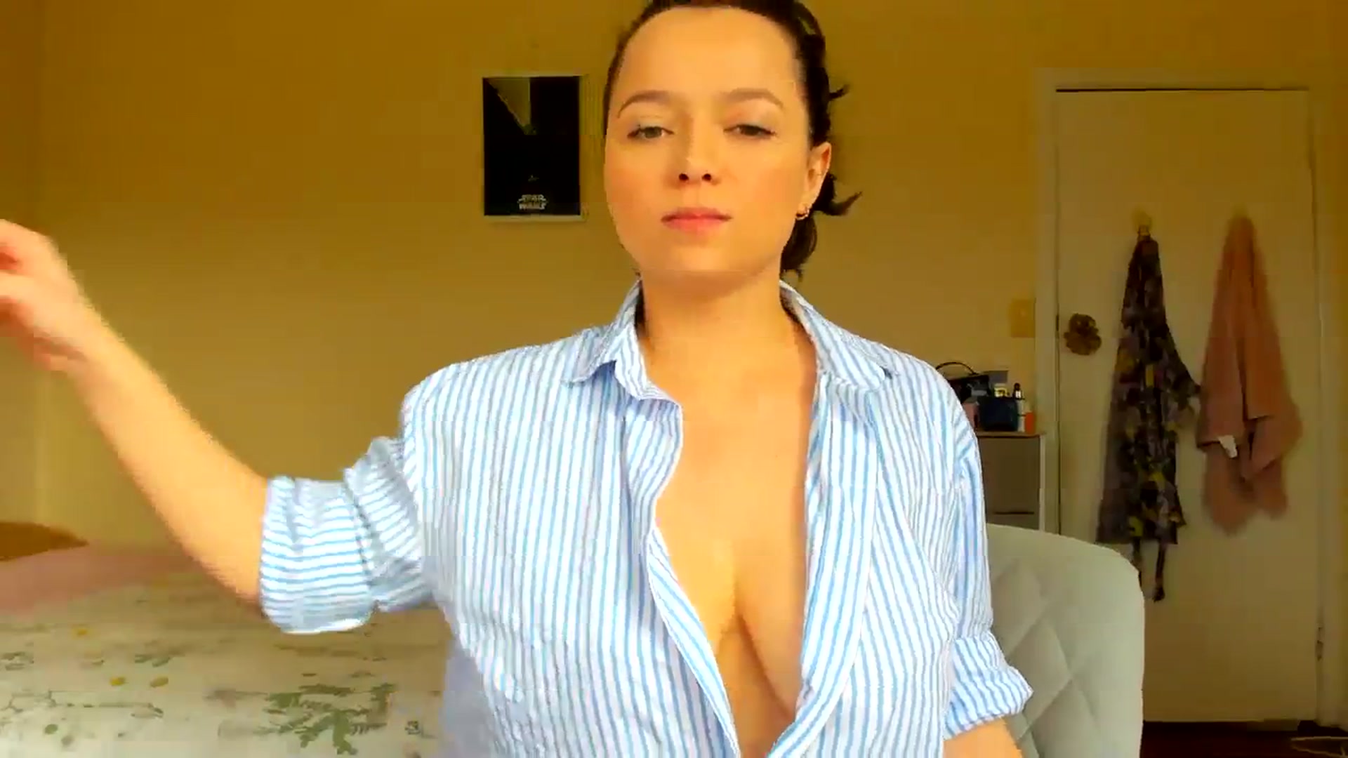 Gallery image thumbnail from MaryVader's myfreecams stream on, 08/08/2023, 05:04 image 10 of 20